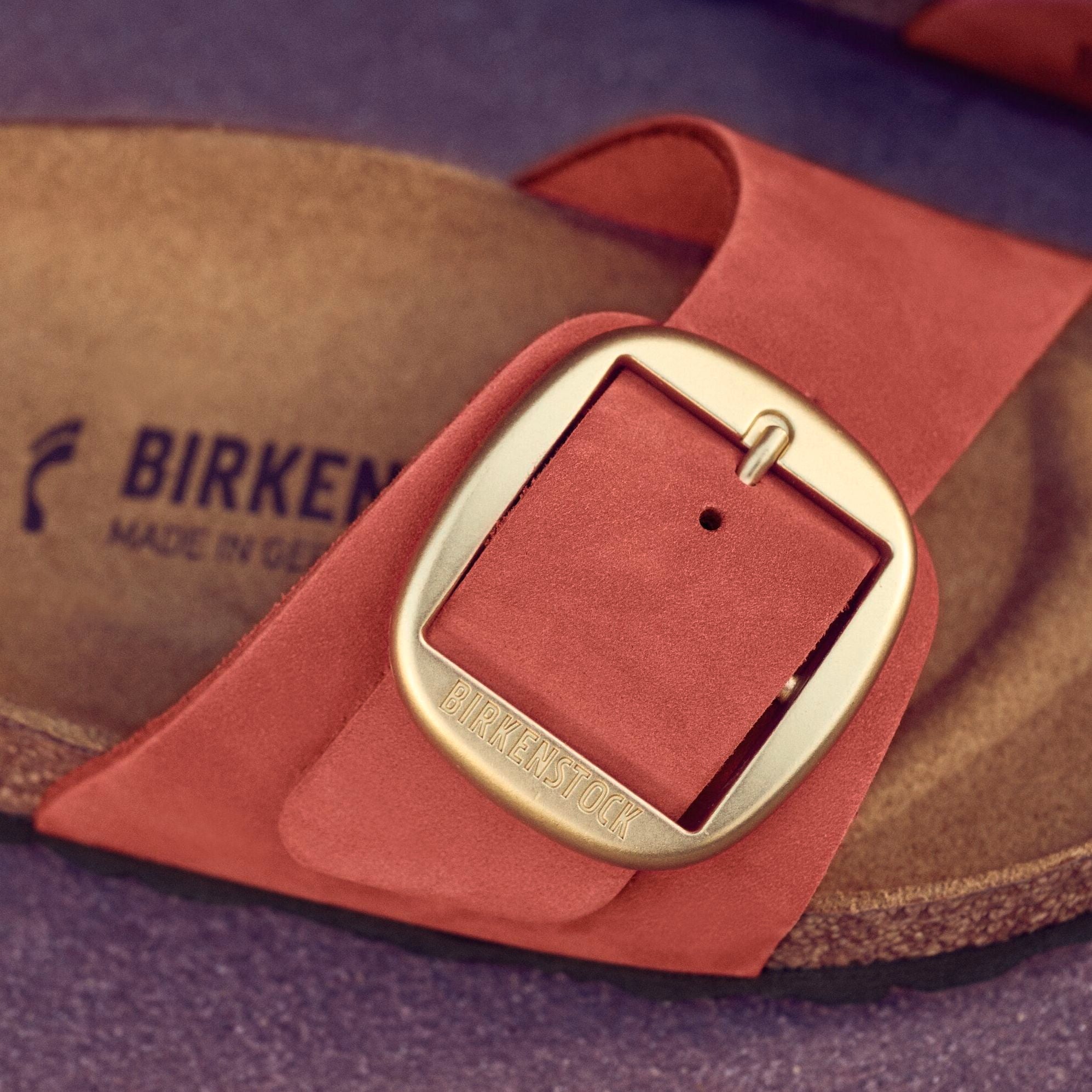 Birkenstock Limited Edition Madrid Big Buckle mars red nubuck