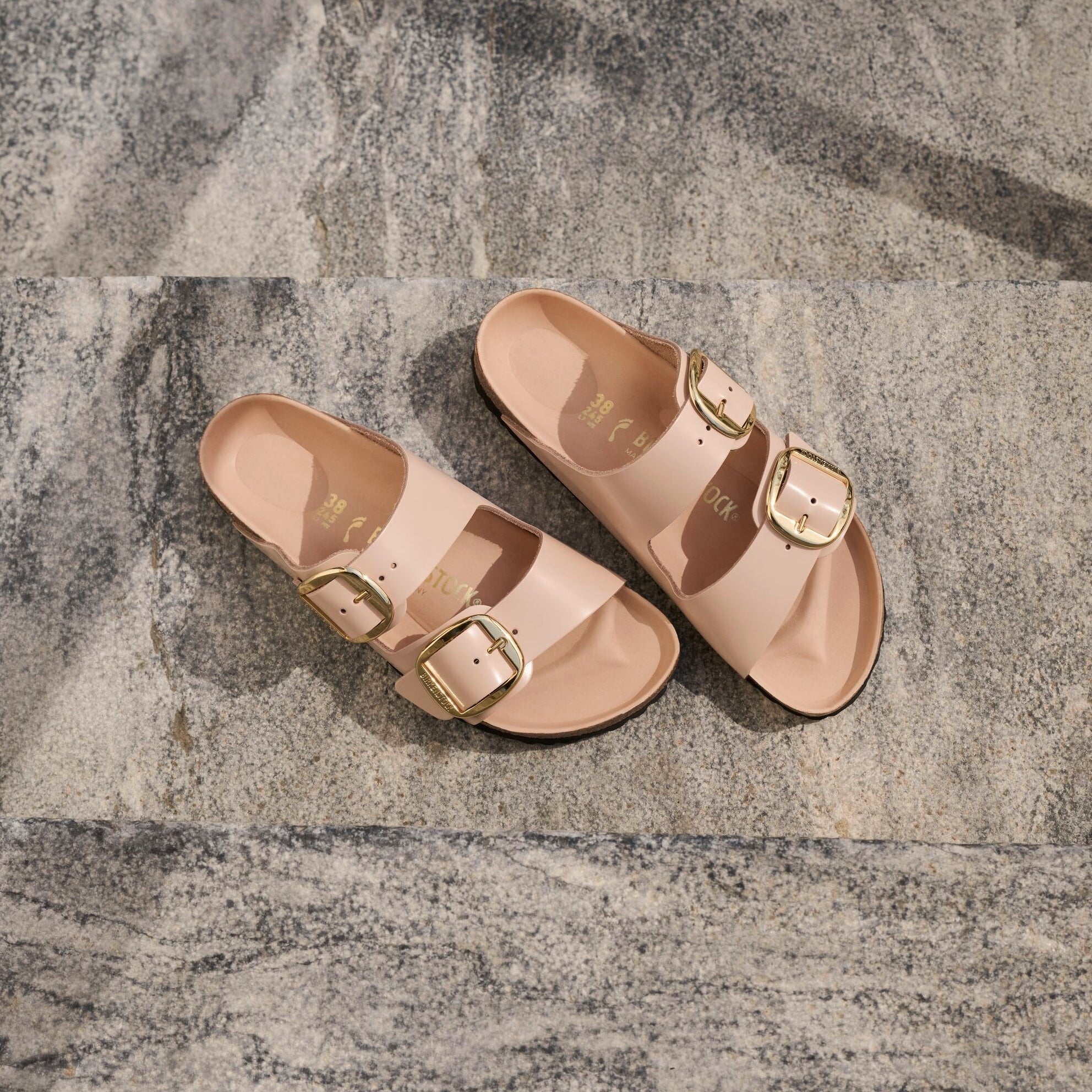 Birkenstock Arizona Big Buckle high shine new beige leather