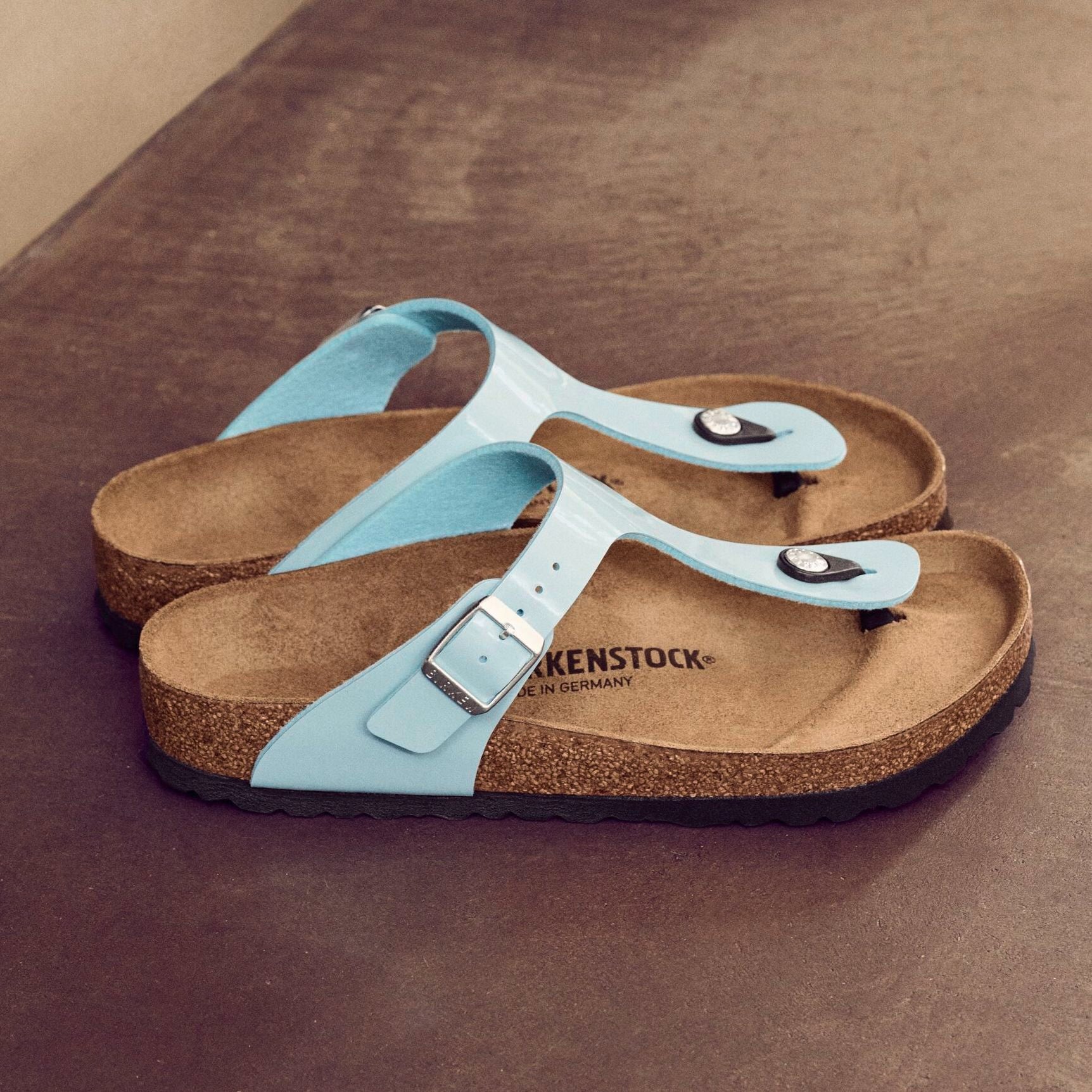 Birkenstock Limited Edition Gizeh surf green patent Birko-Flor