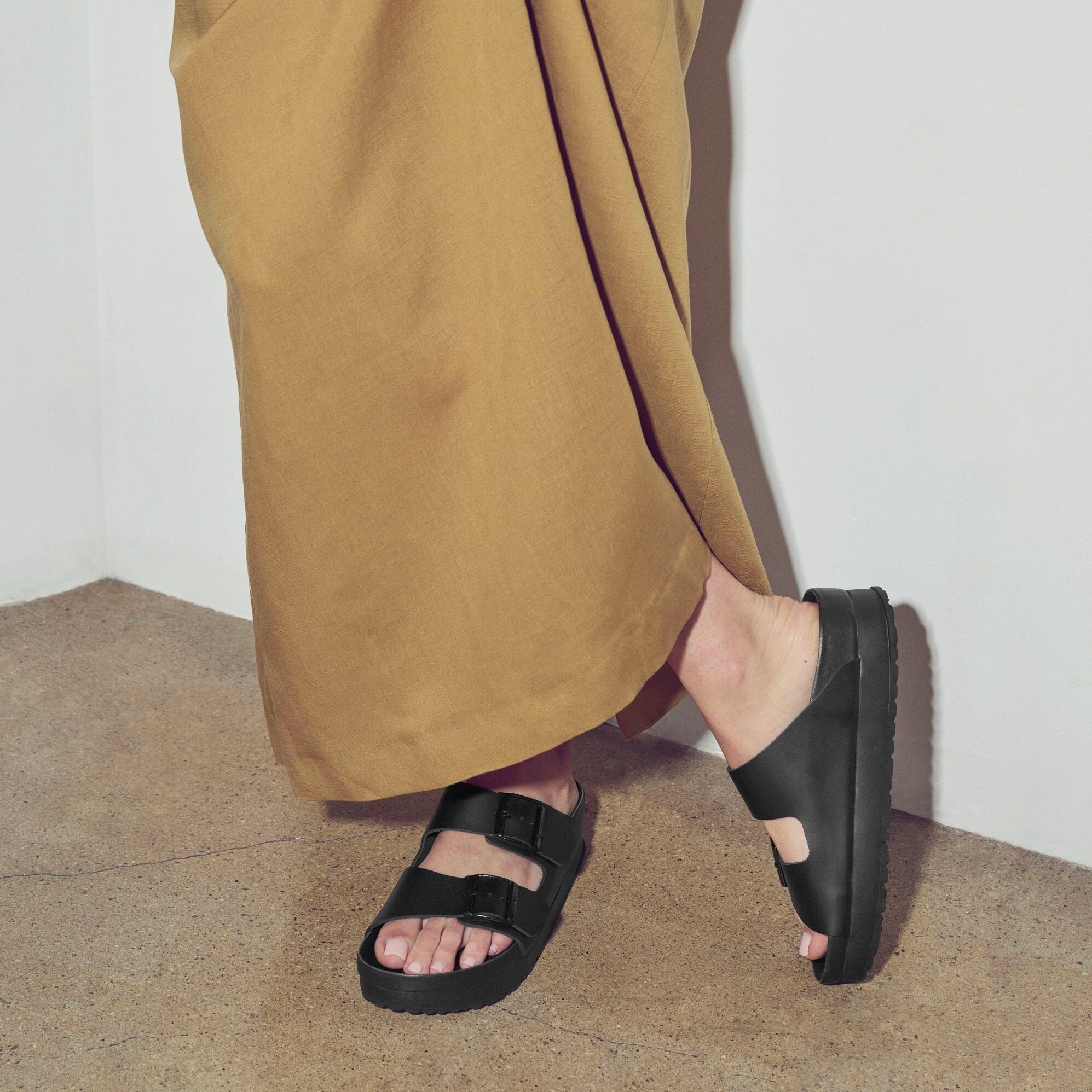 Papillio Arizona Exquisite Platform black leather by Birkenstock