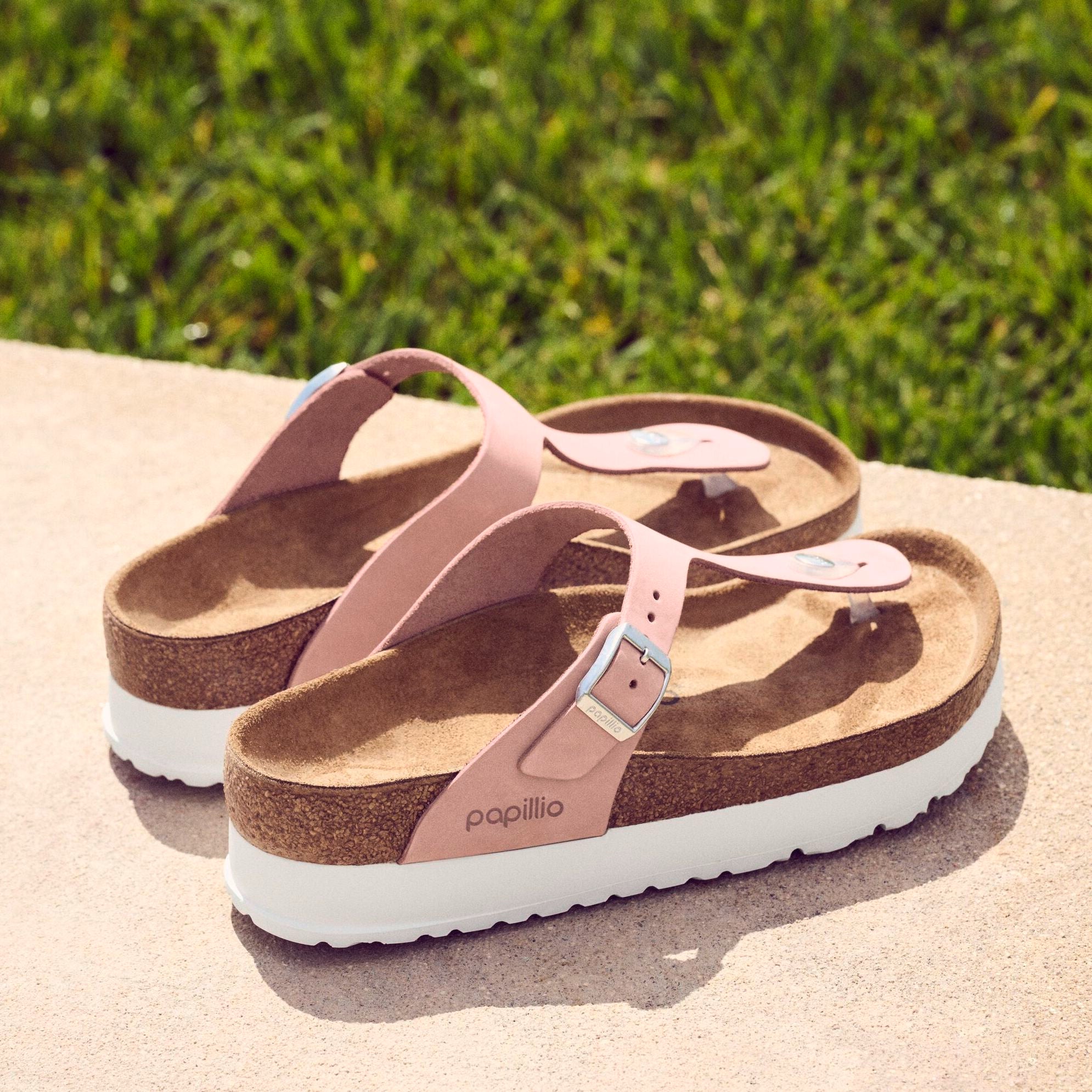 Papillio Gizeh Platform soft pink nubuck by Birkenstock