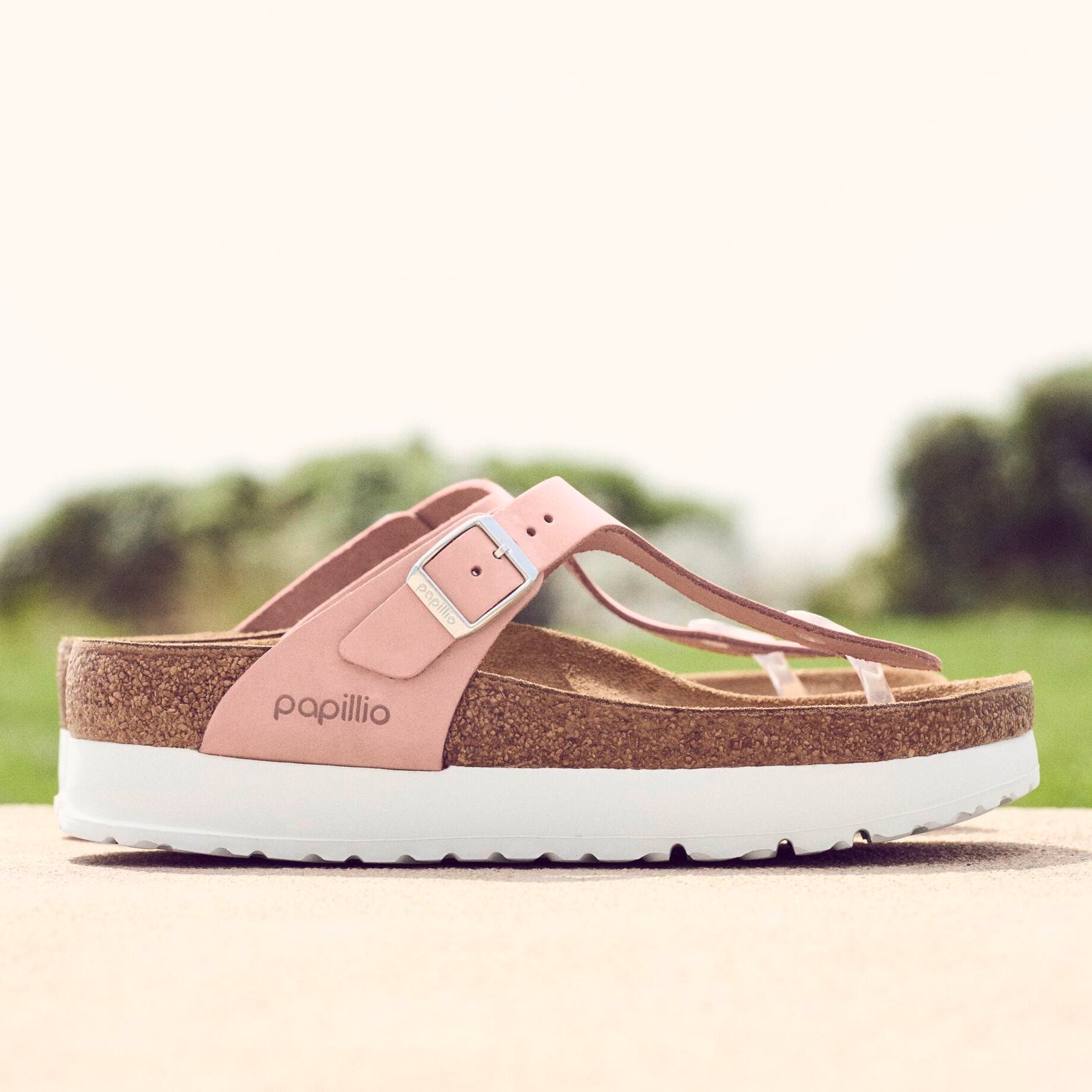 Papillio Gizeh Platform soft pink nubuck by Birkenstock