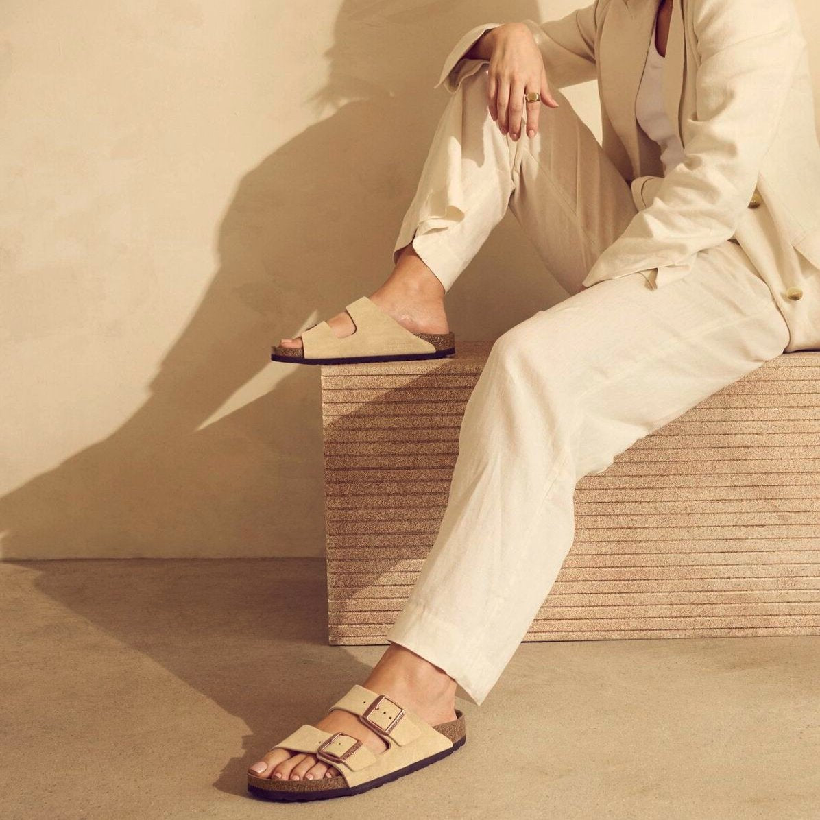 Birkenstock Arizona latte cream suede