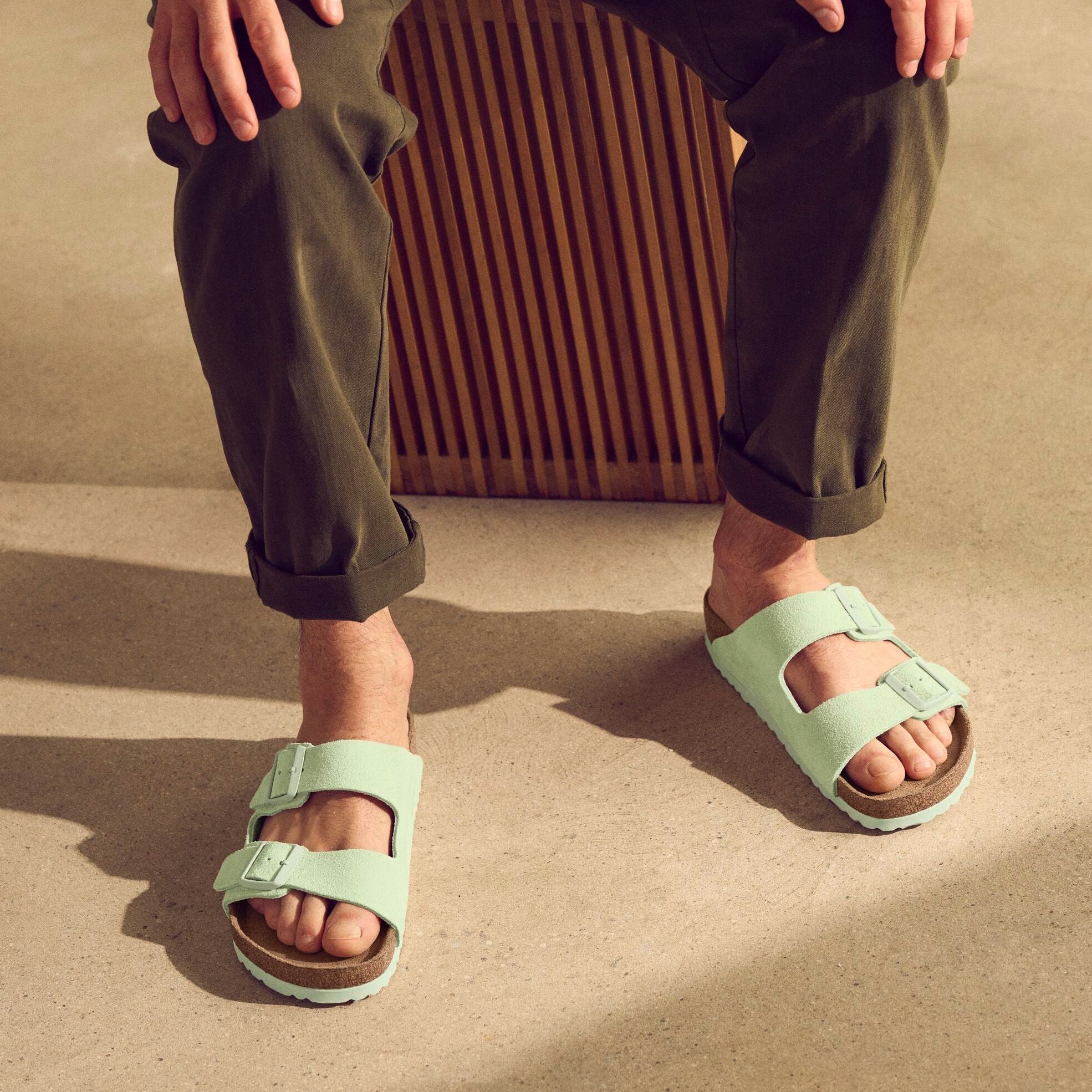 Birkenstock Arizona Soft Footbed faded lime suede