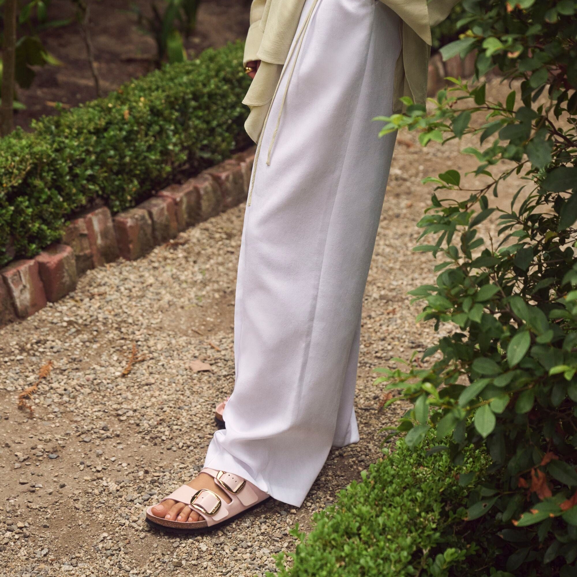 Birkenstock Arizona Big Buckle high shine light rose leather