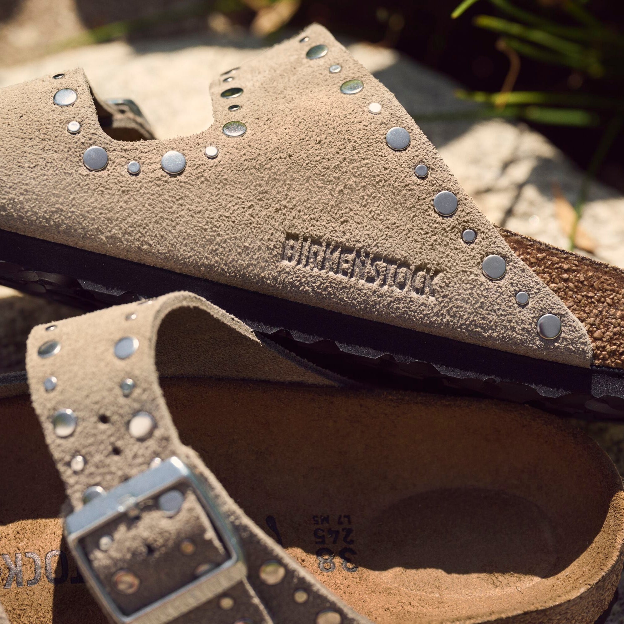 Birkenstock Arizona Rivets taupe suede