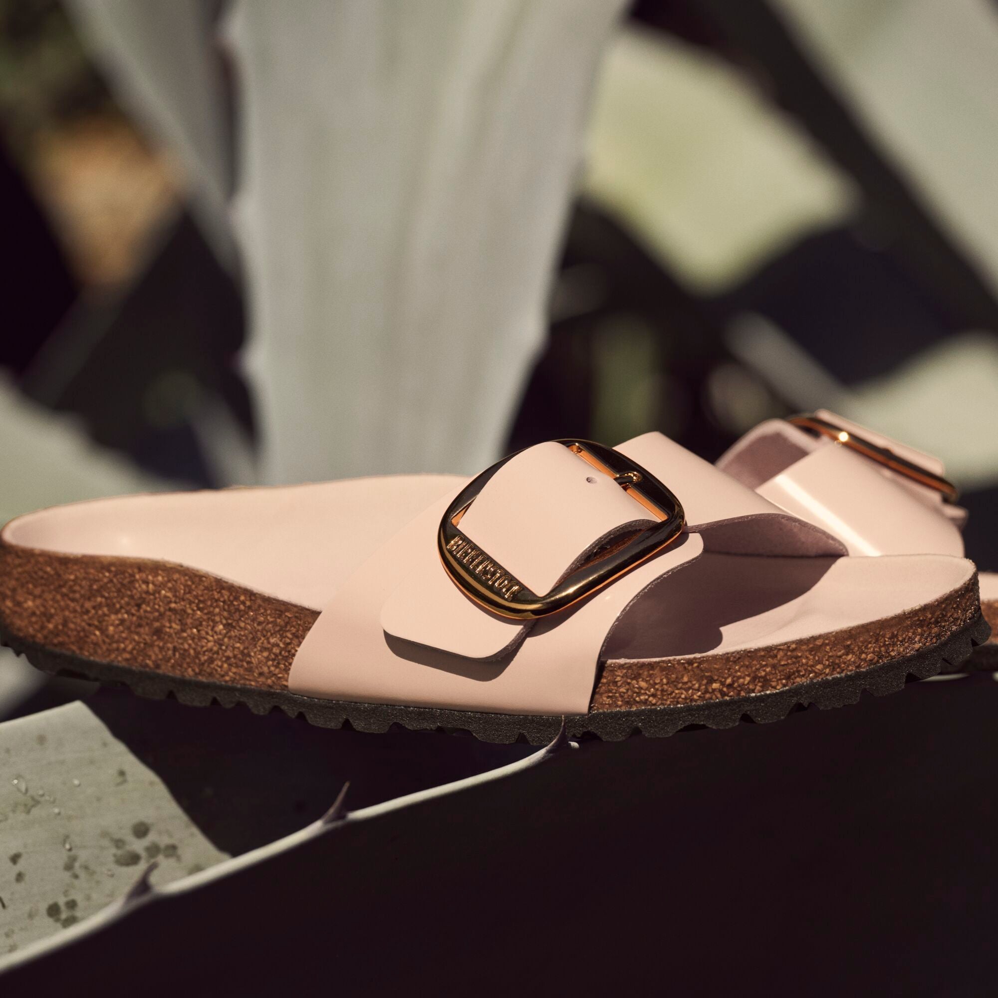 Birkenstock Madrid Big Buckle high shine light rose leather