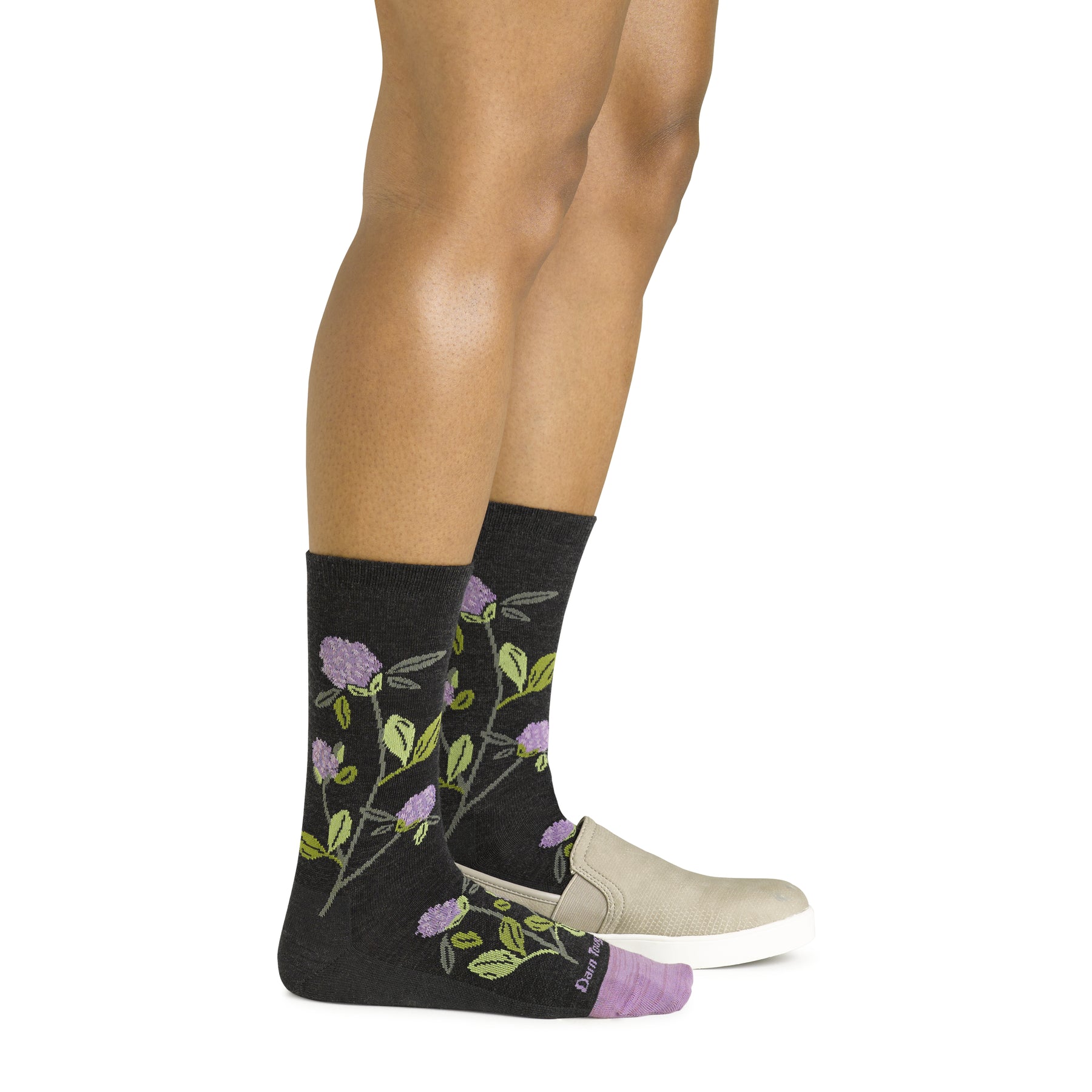 Darn Tough Women's Lifestyle Blossom Crew Lightweight with No Cushion charcoal