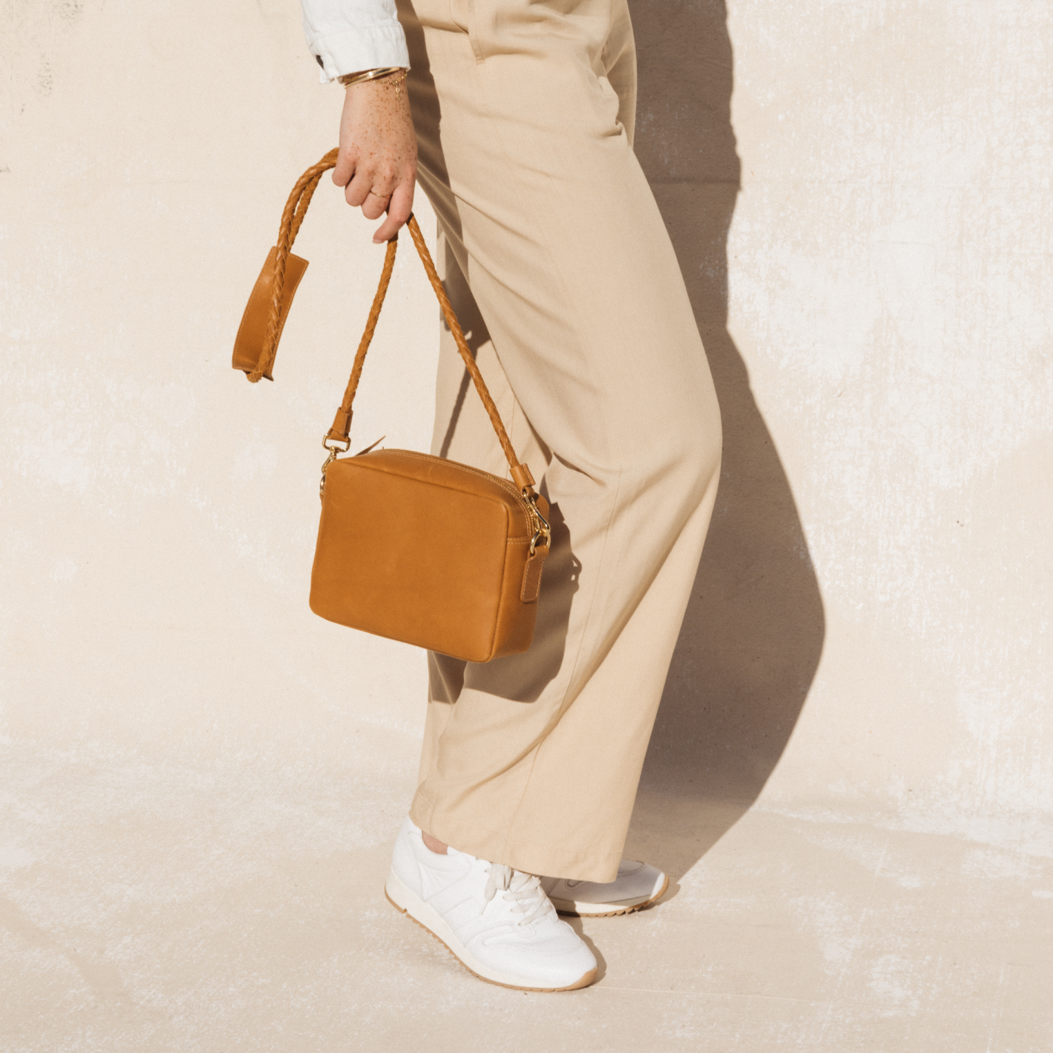 ABLE Aurora Crossbody cognac