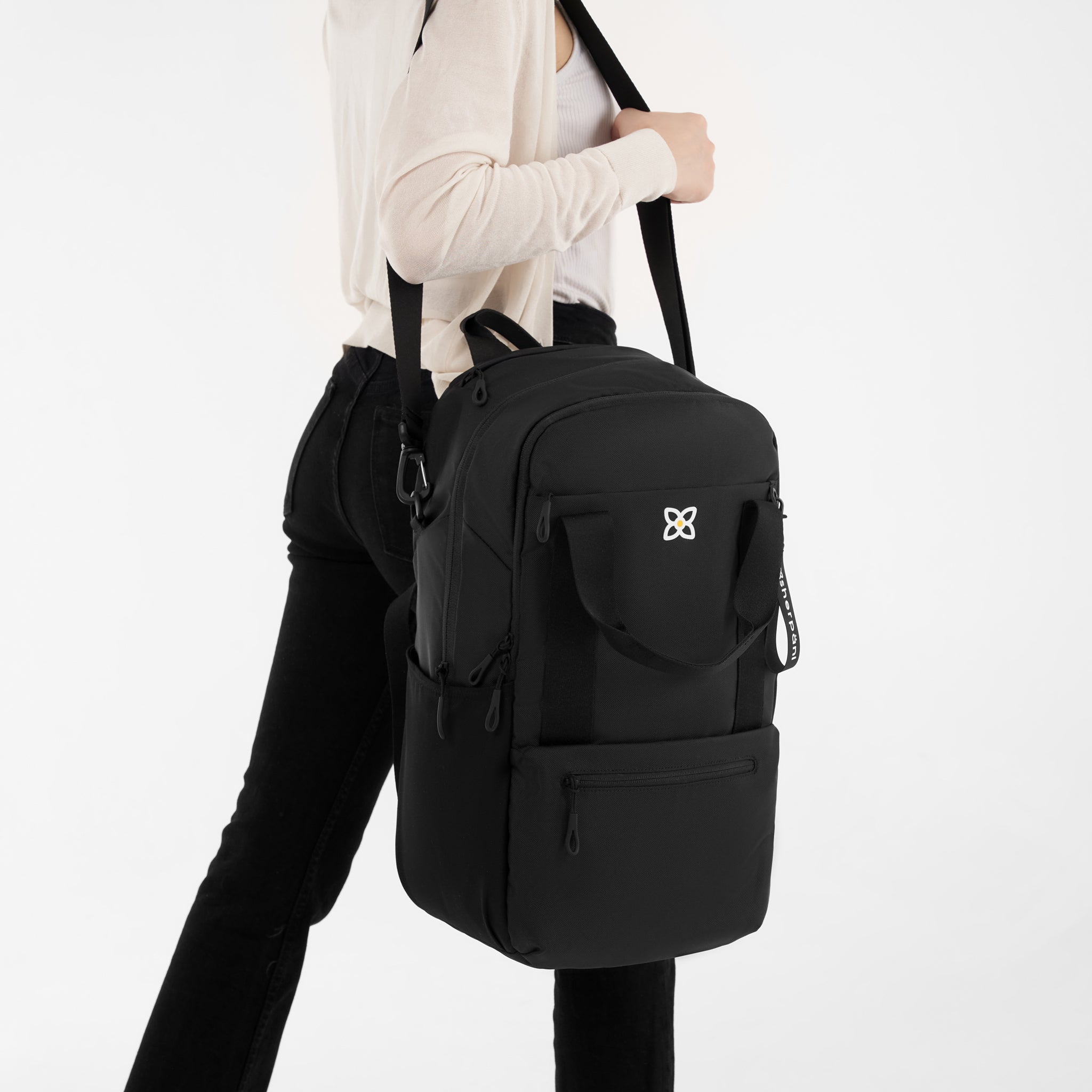 Sherpani Camden Convertible Backpack raven