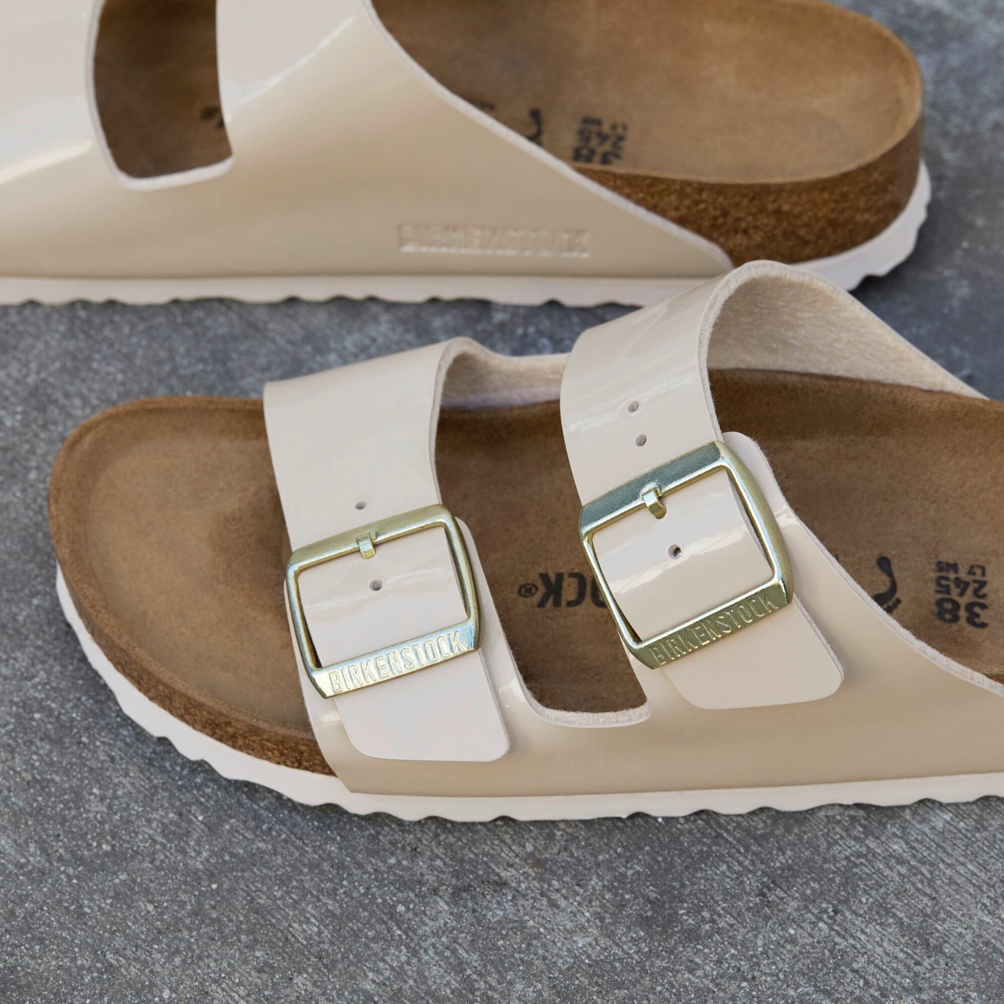 Birkenstock Arizona patent sand Birko-Flor