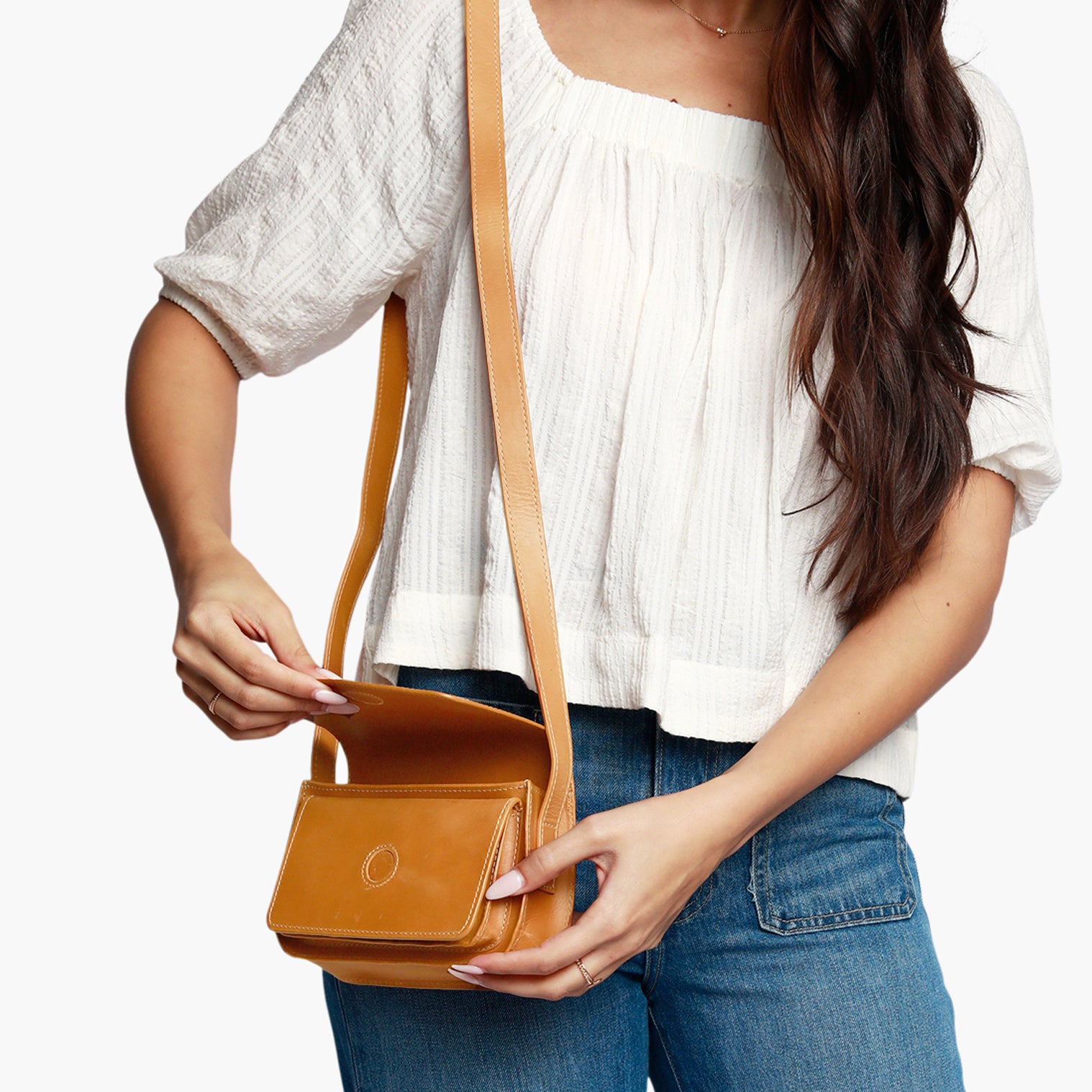Able Gessi Crossbody cognac leather