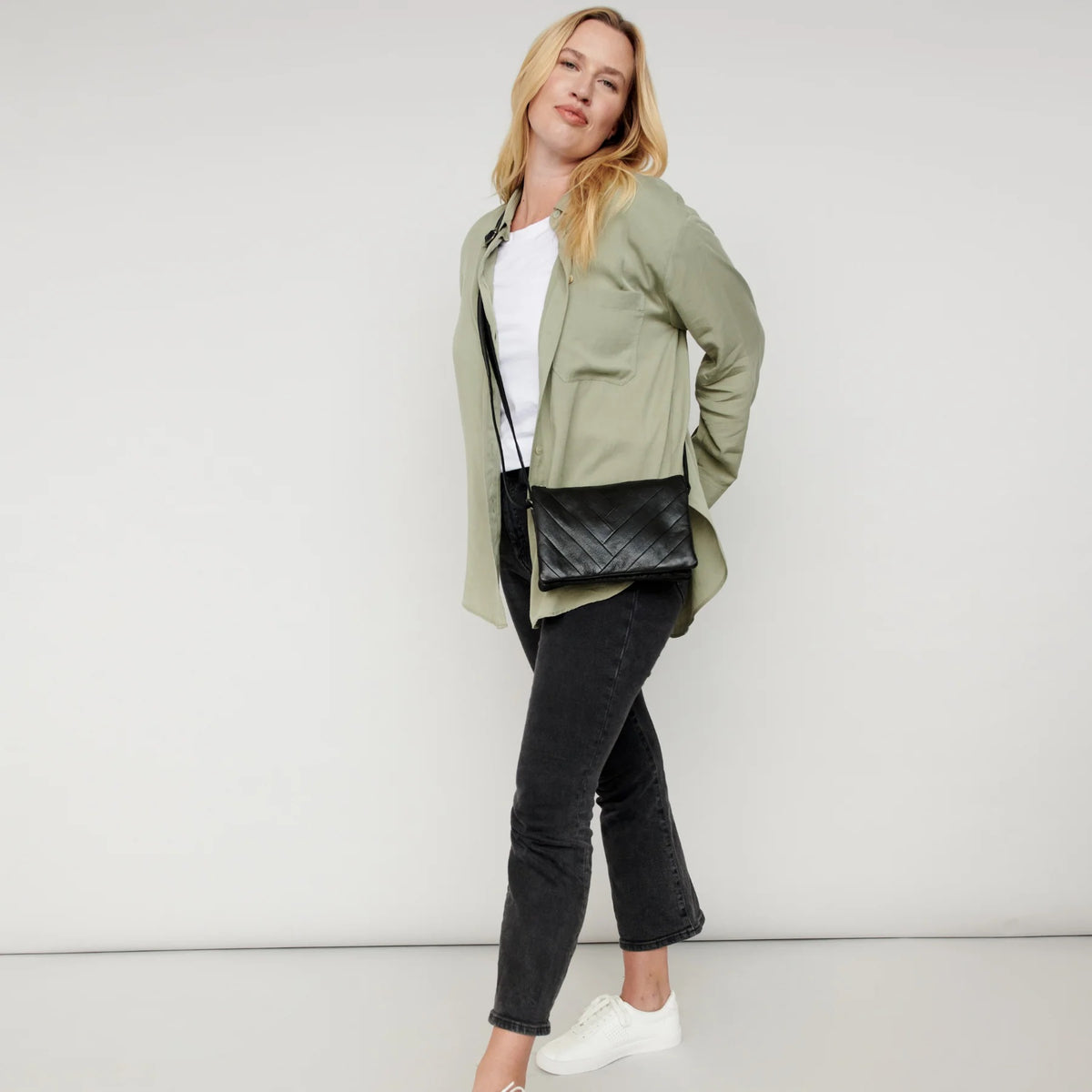 Latico Sunny Crossbody black leather
