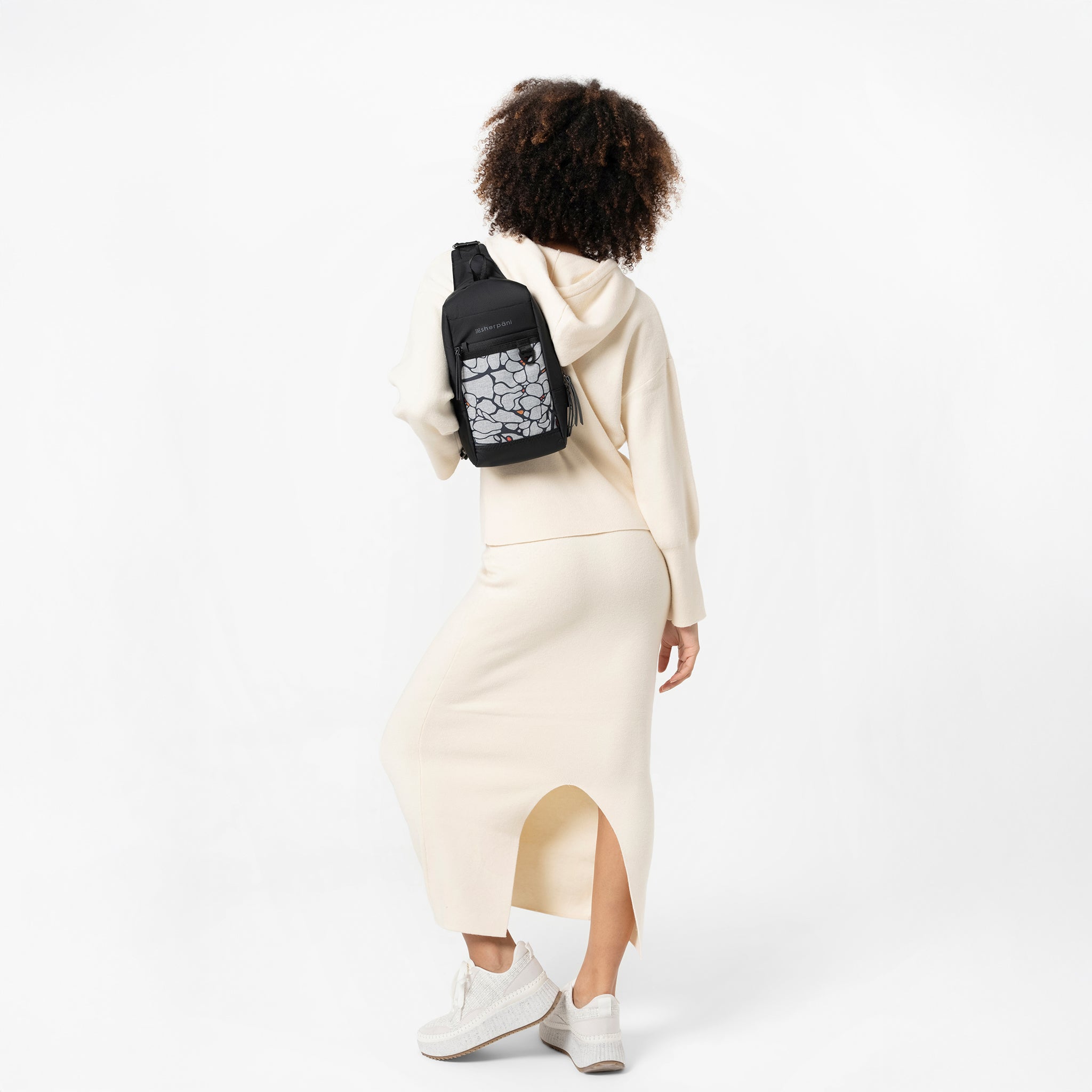 Sherpani Metro AT Convertible Travel Sling sakura