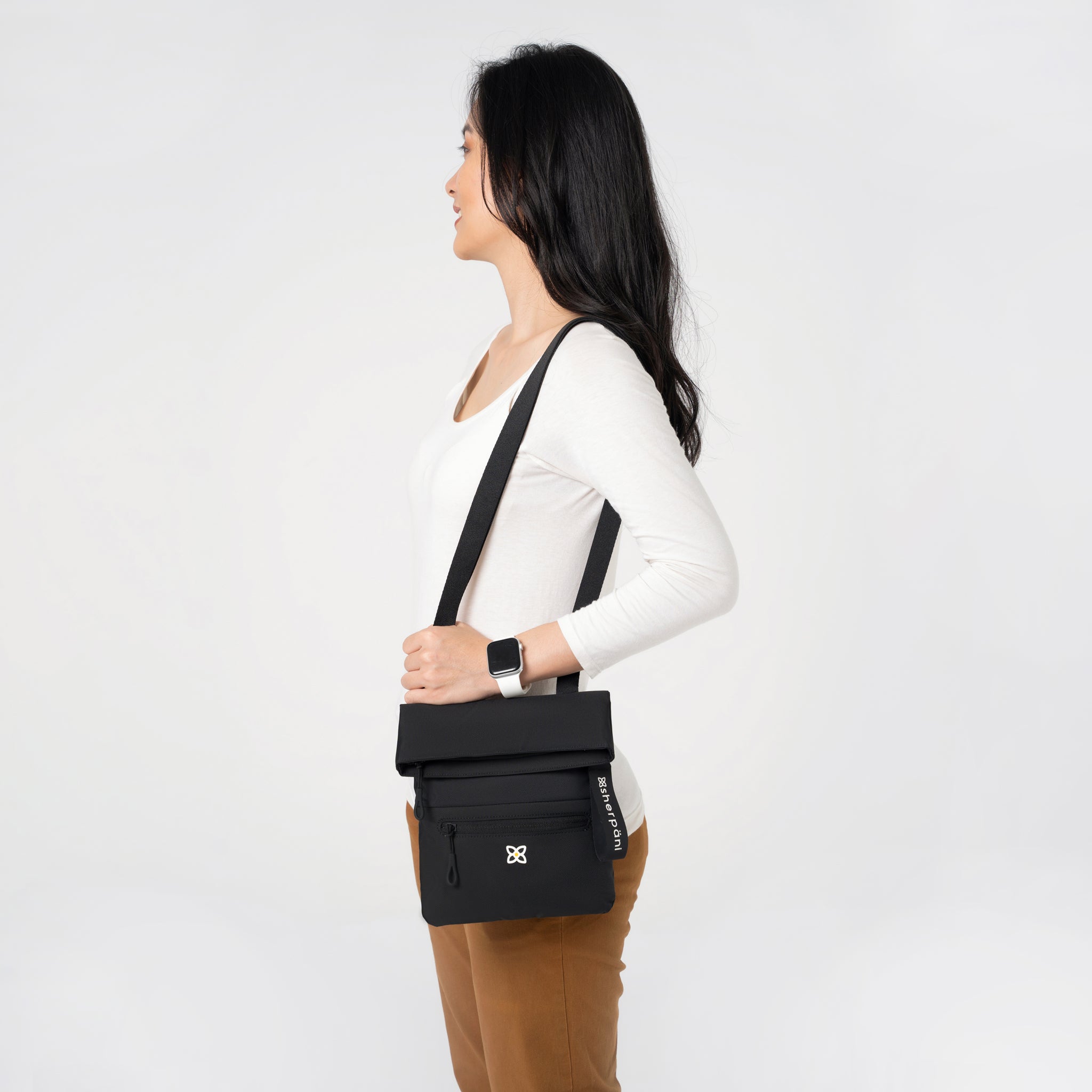 Sherpani Pica Mini Crossbody raven