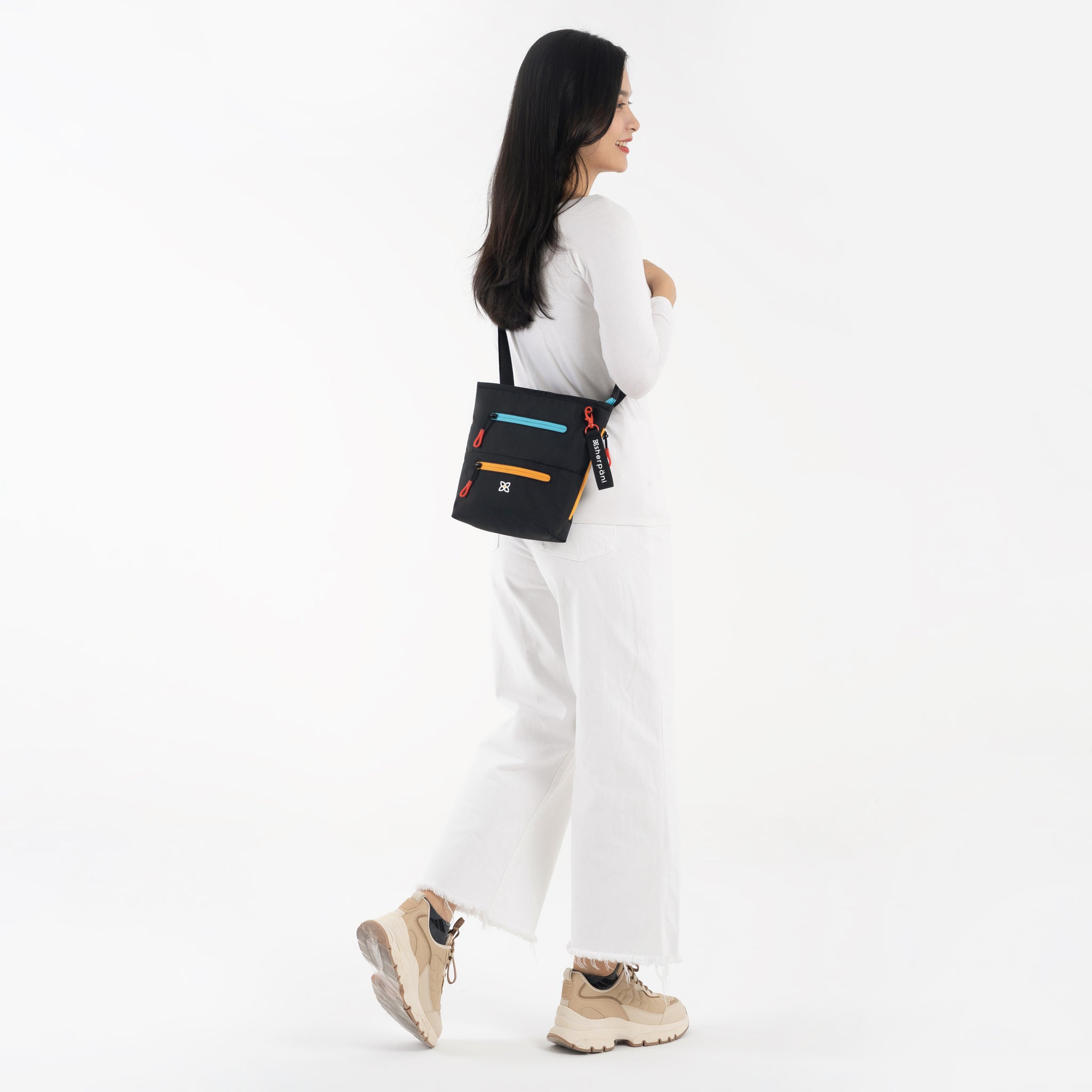 Sherpani Sadie V1 Crossbody chromatic