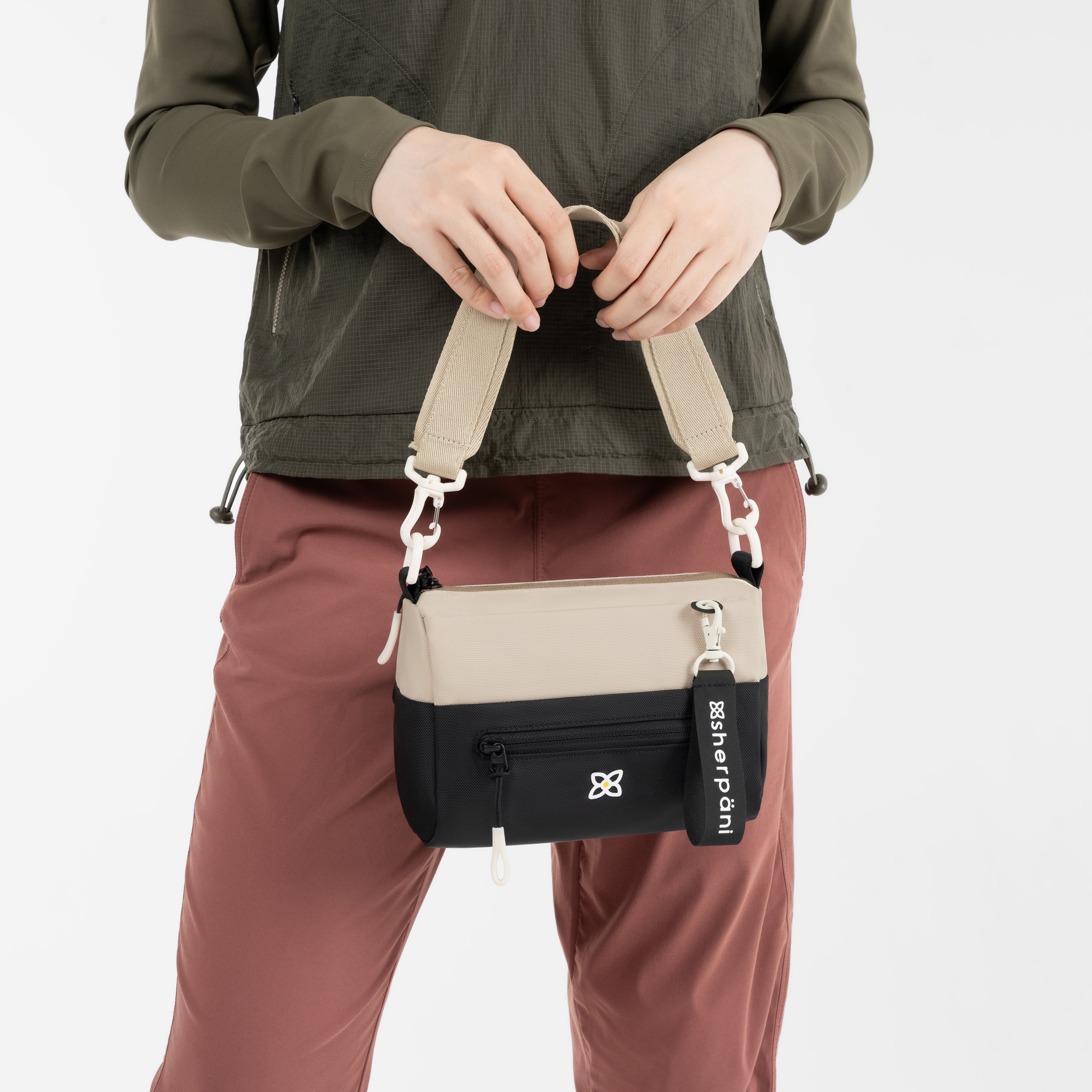 Sherpani Skye Crossbody Handbag con leche