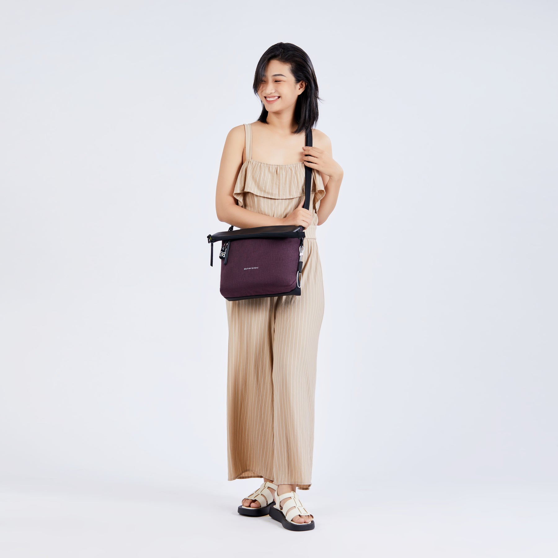 Sherpani Vale AT Reversible Crossbody/Mini Tote Bag merlot