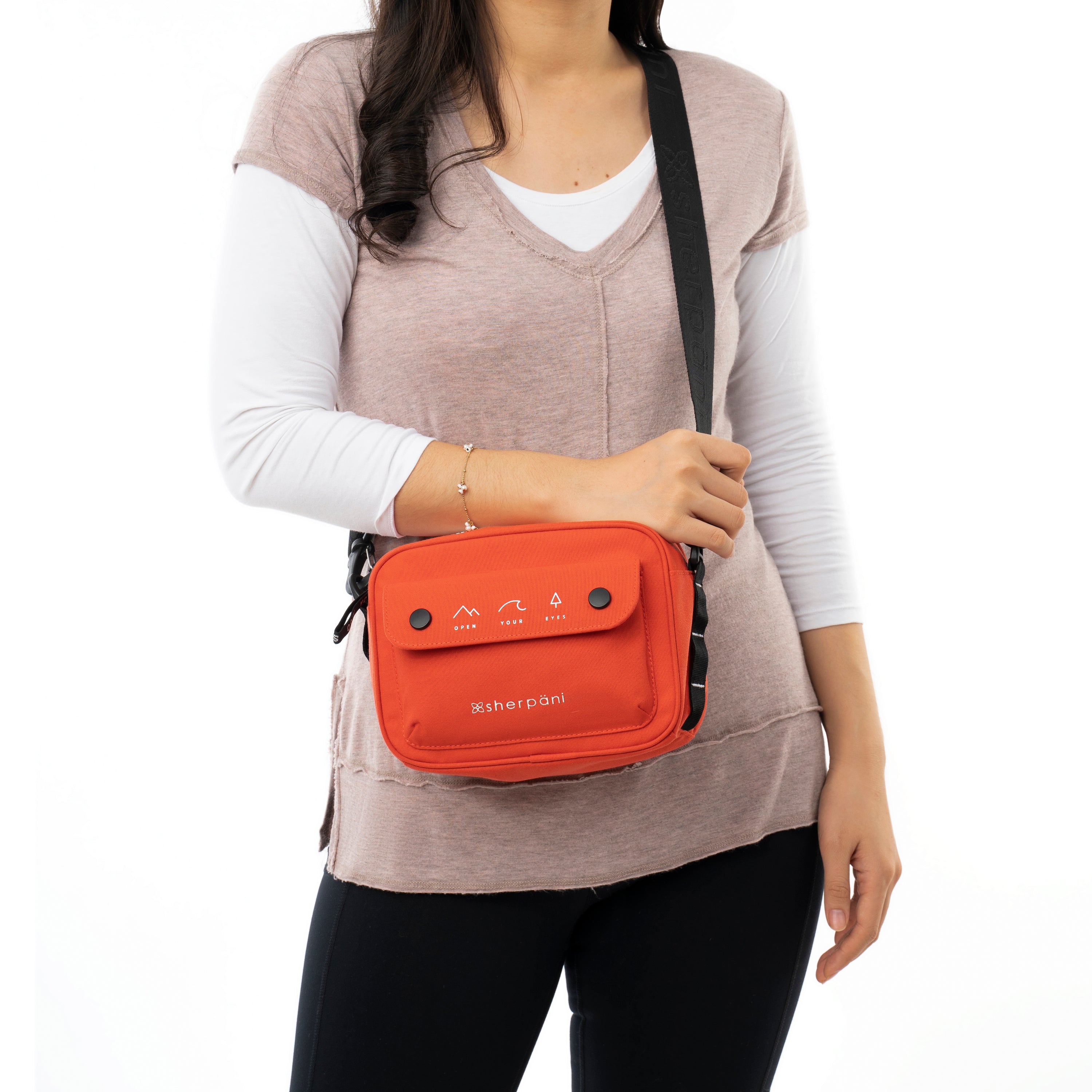 Sherpani Osaka Crossbody poppy