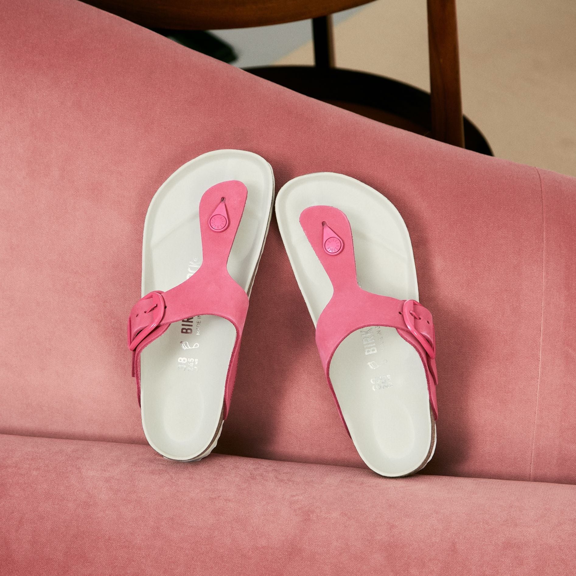 Birkenstock Gizeh Big Buckle fuchsia nubuck
