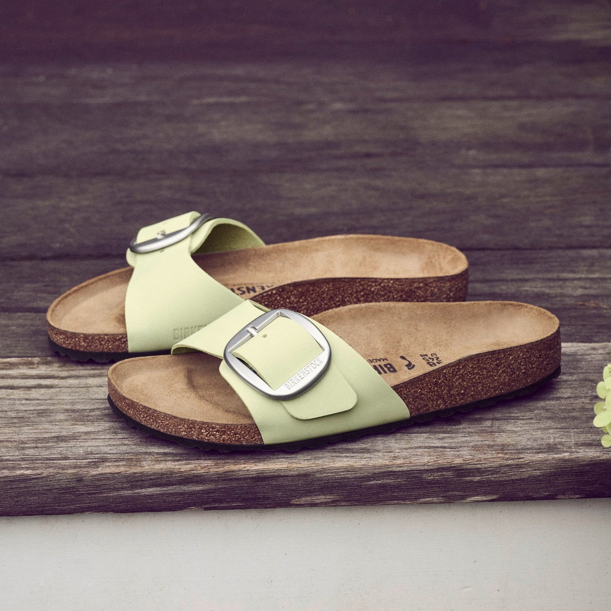 Birkenstock Madrid Big Buckle faded lime nubuck