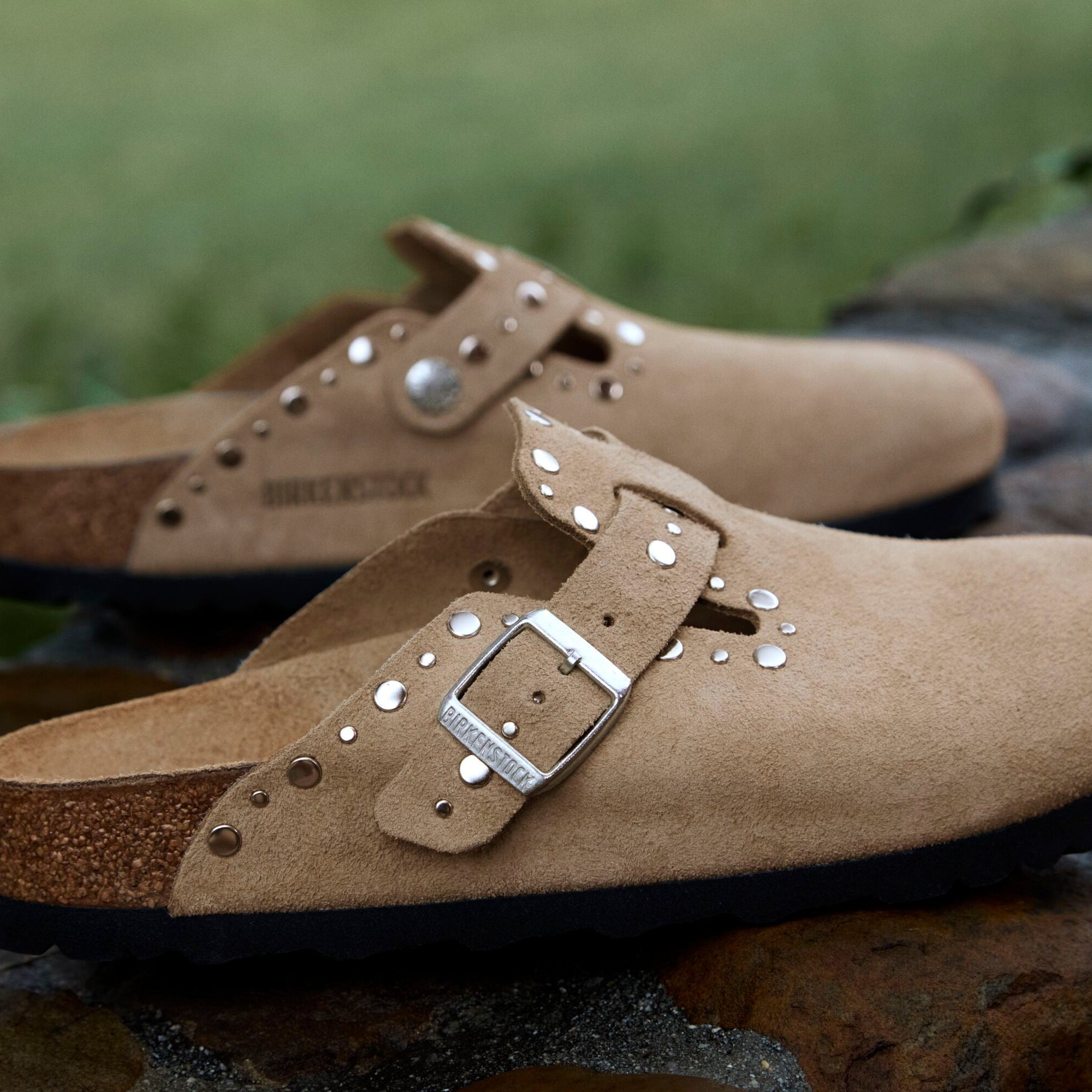 Birkenstock Boston Rivets taupe suede