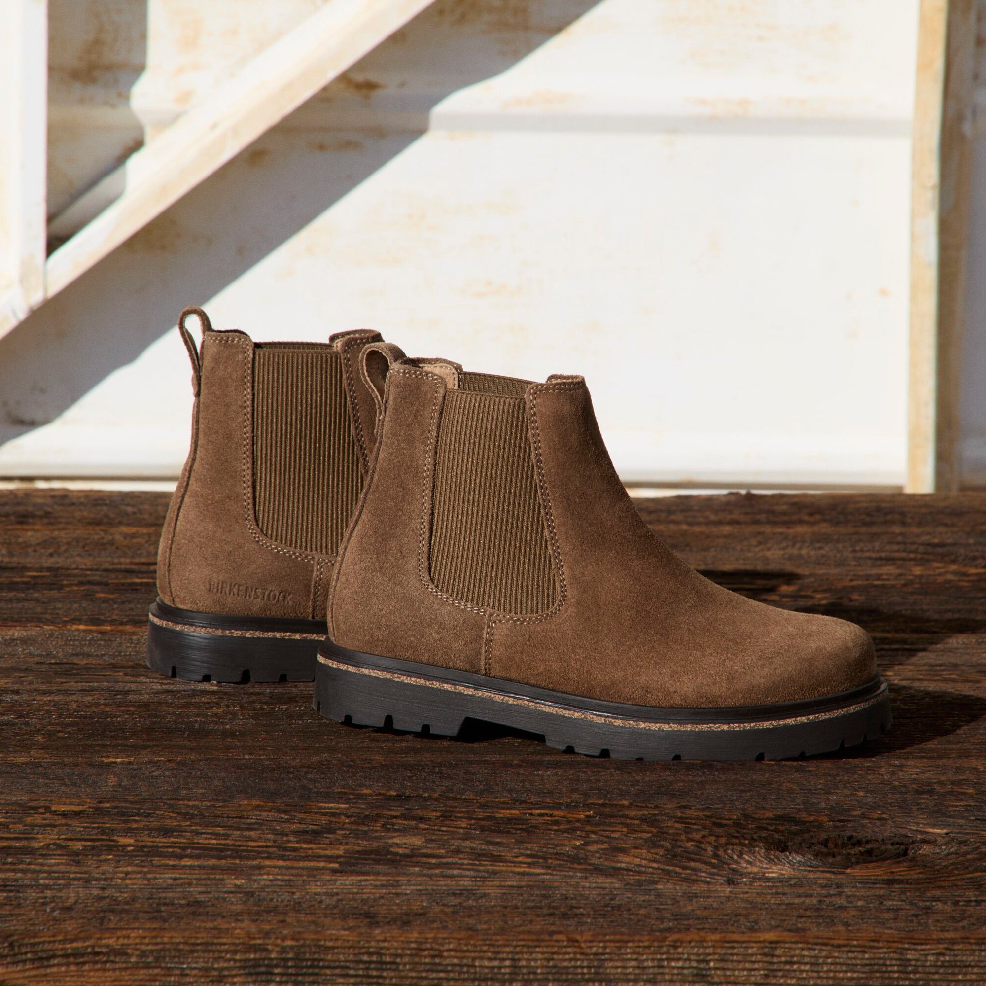 Birkenstock Women's Highwood dark tea suede