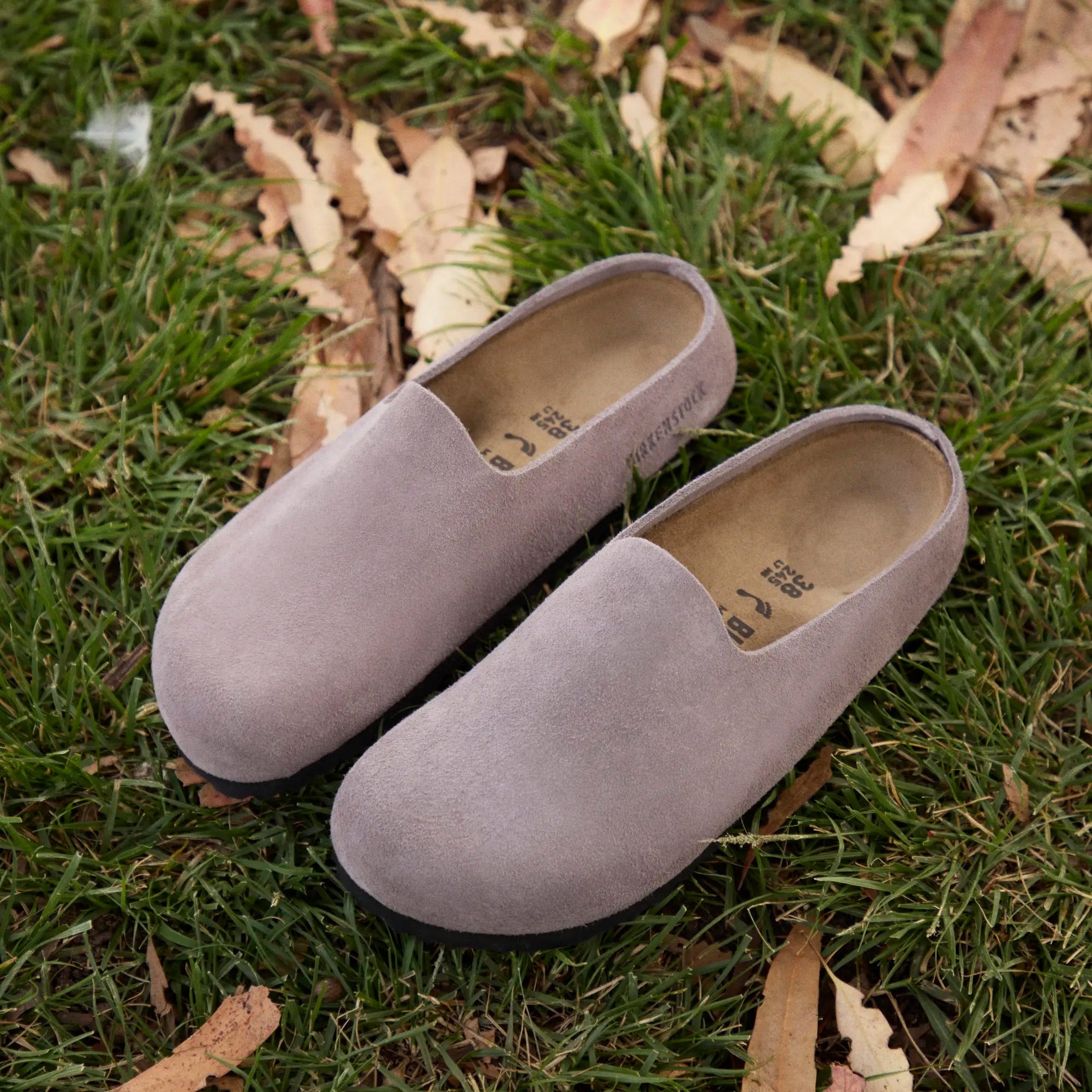 Birkenstock Amsterdam Wrapped faded purple suede