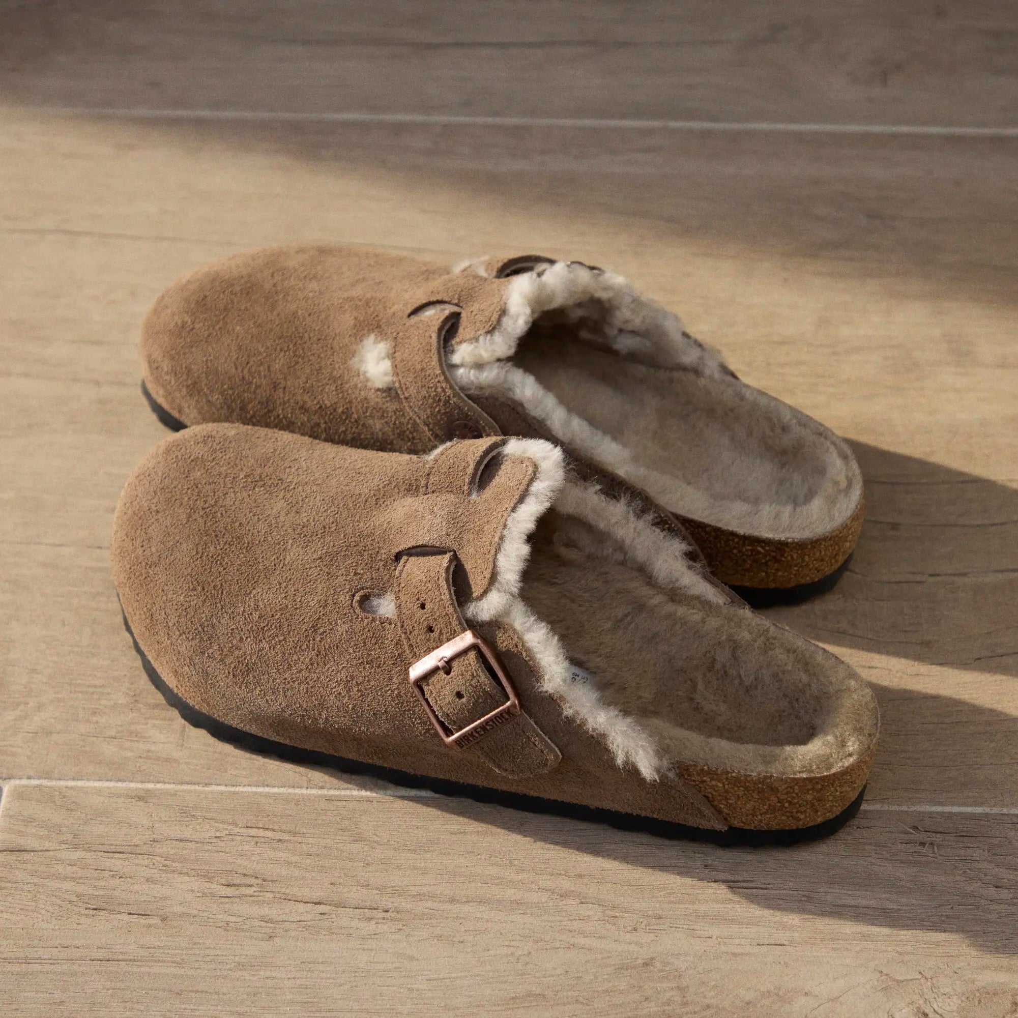 Birkenstock Boston Shearling dark tea suede/sandcastle shearling