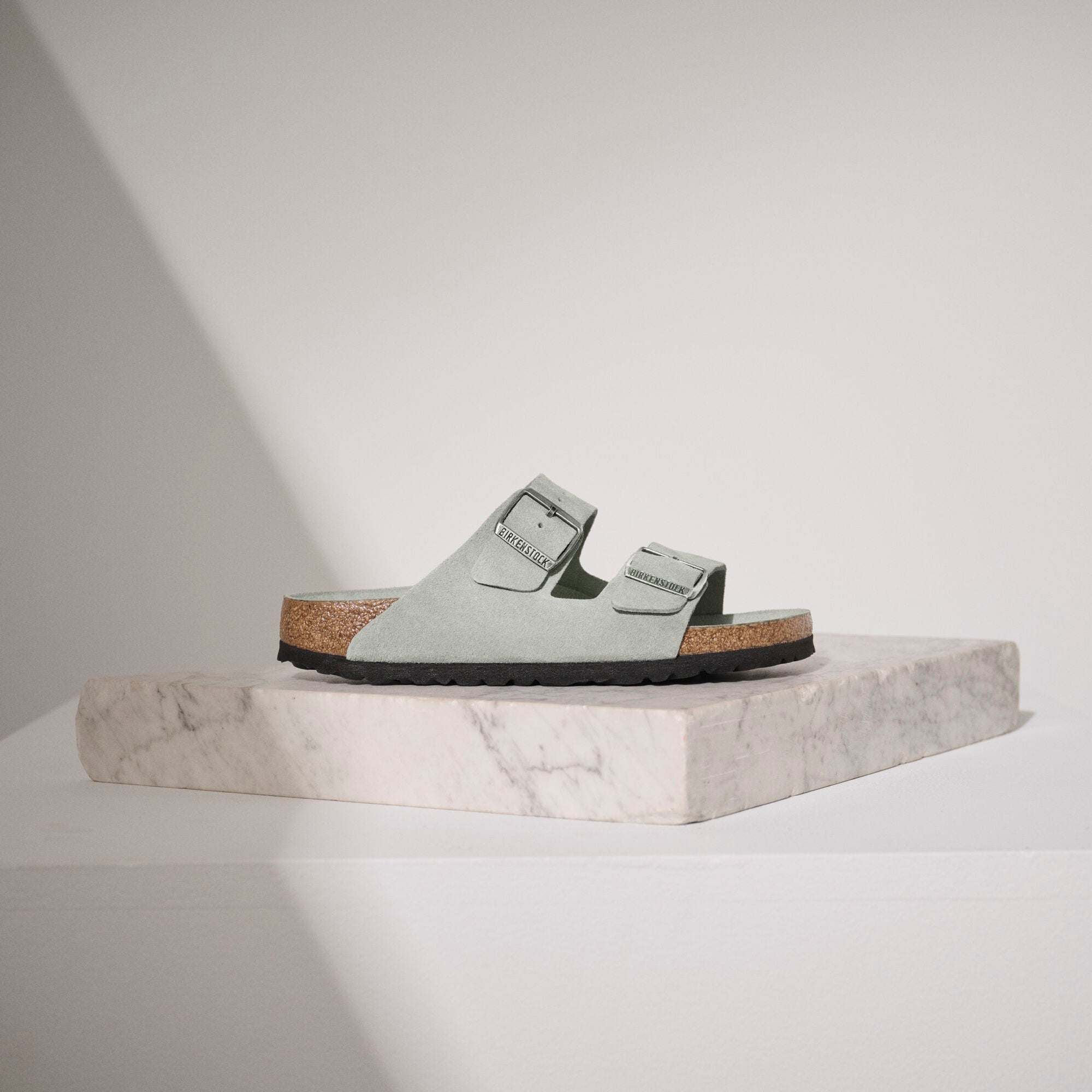 Birkenstock Arizona Soft Footbed pure sage suede tonal