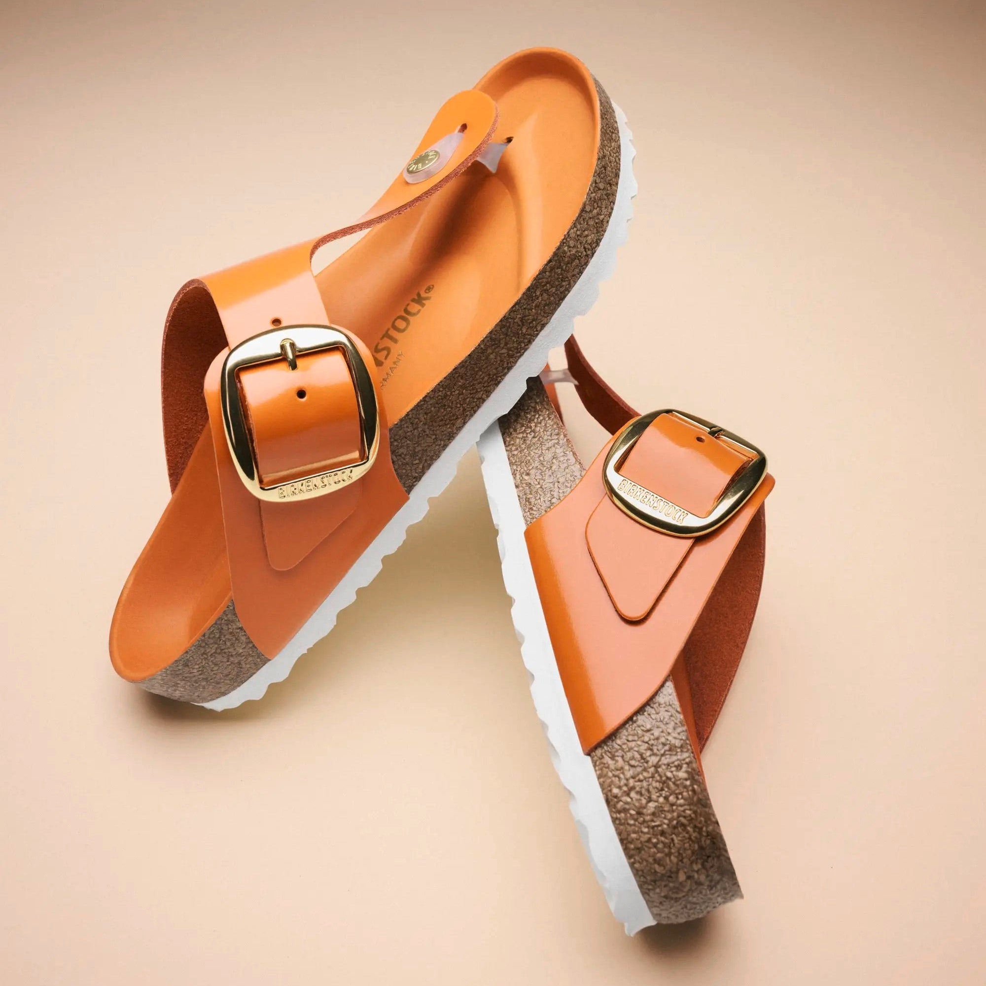 Birkenstock Gizeh Big Buckle kurkuma shine leather