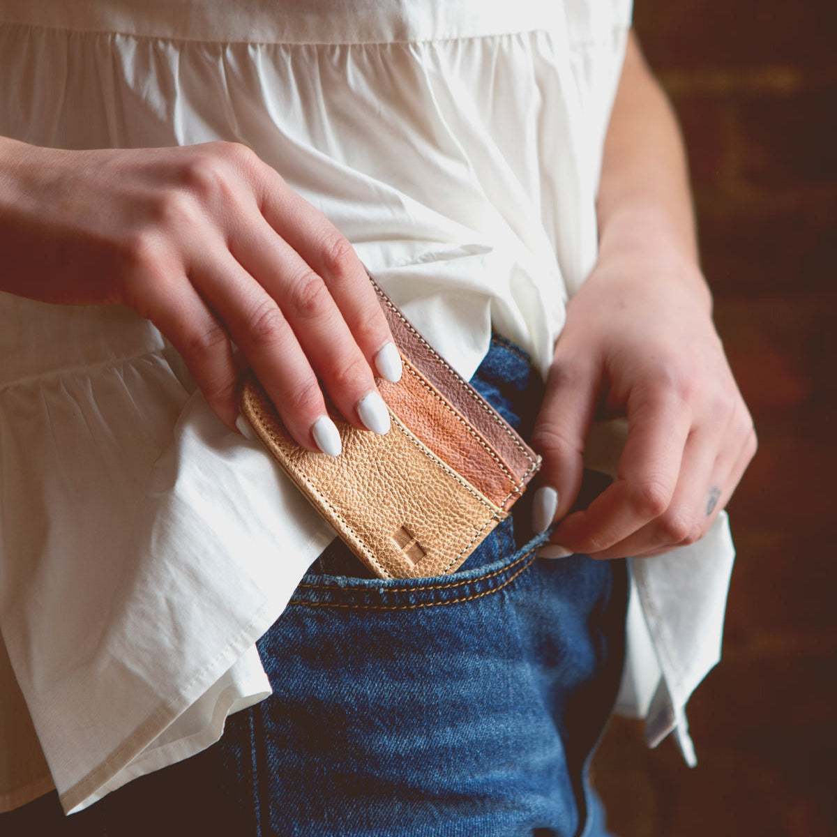 BED STU Chuck Wallet cafe latte rustic