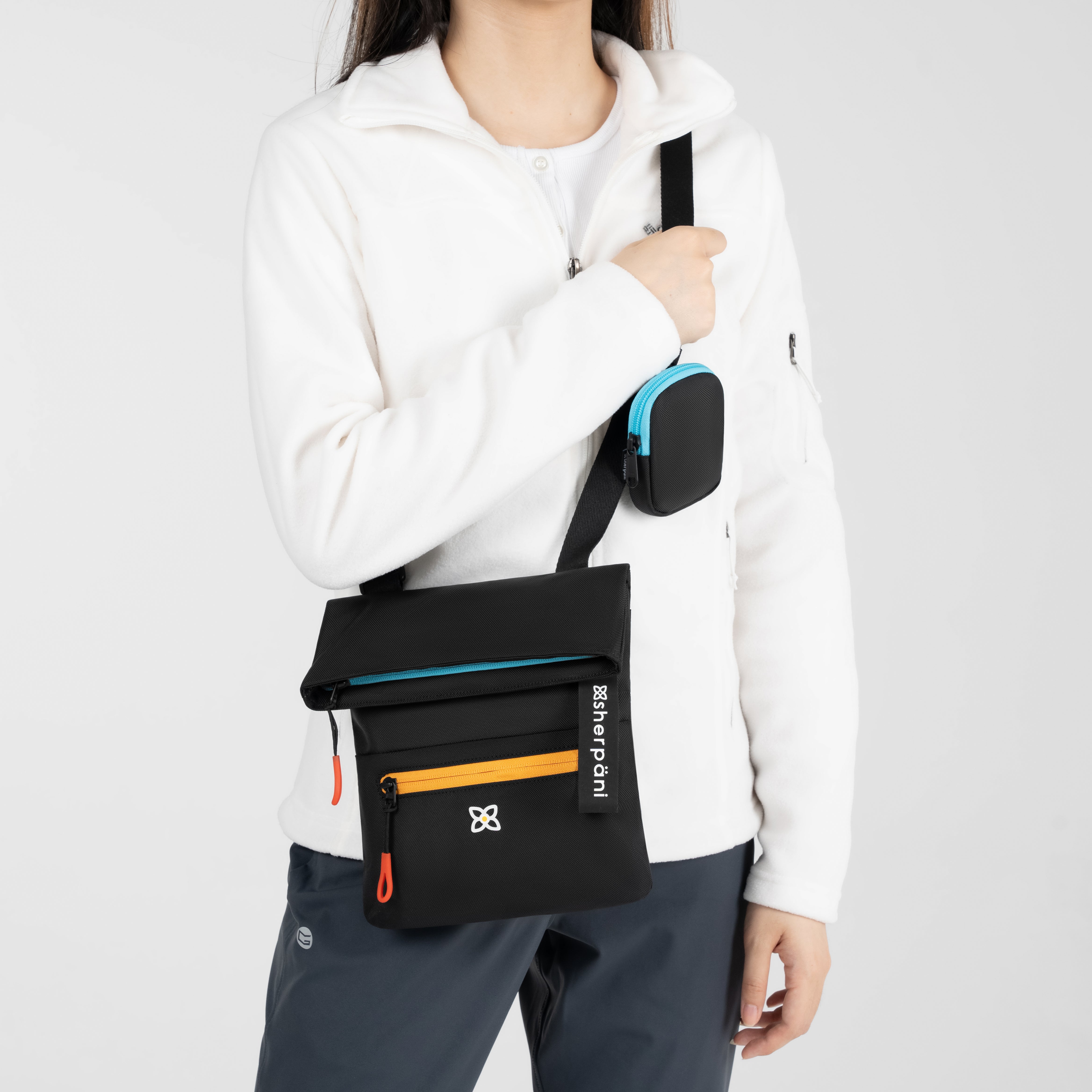 Sherpani Pica Mini Crossbody chromatic