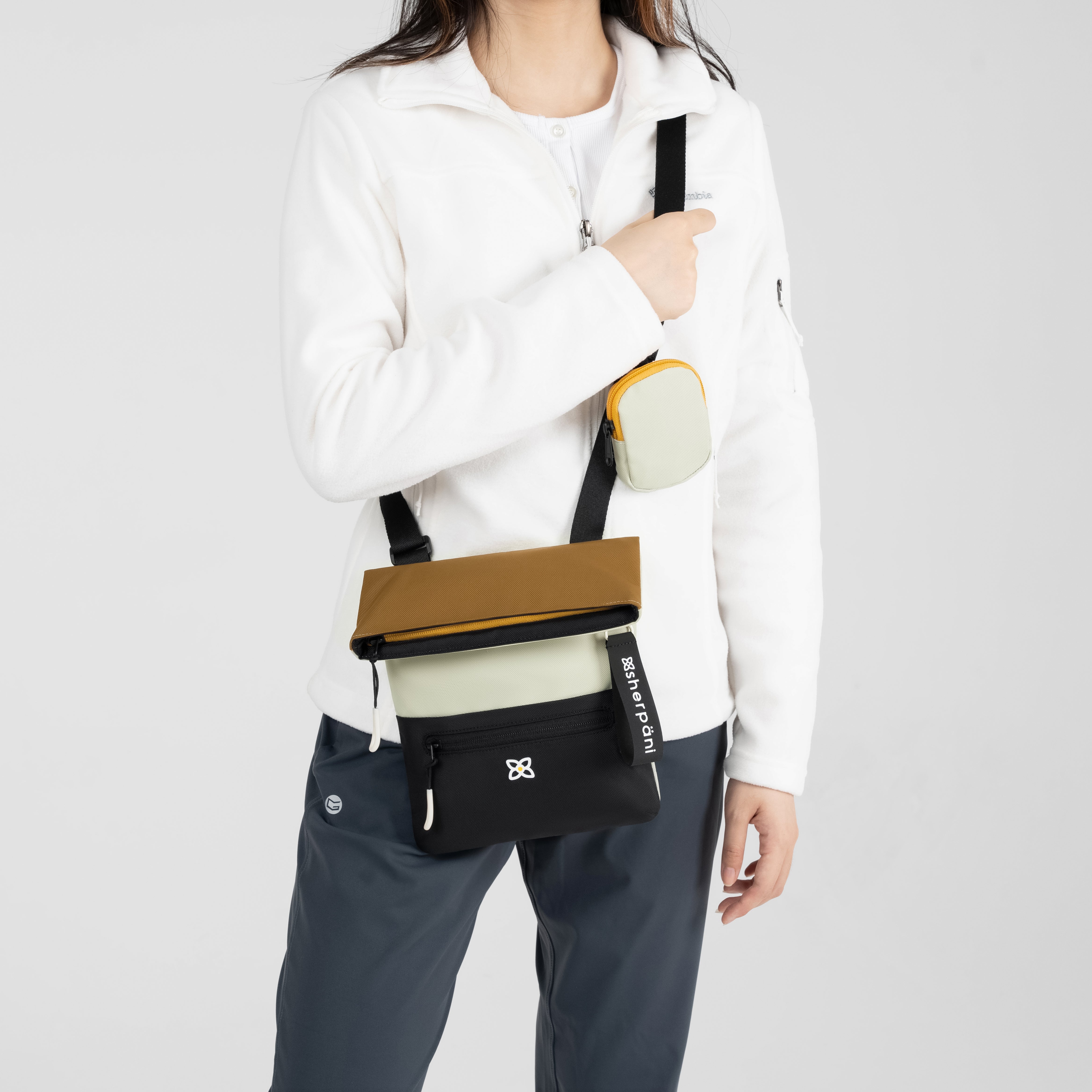 Sherpani Pica Mini Crossbody elmwood