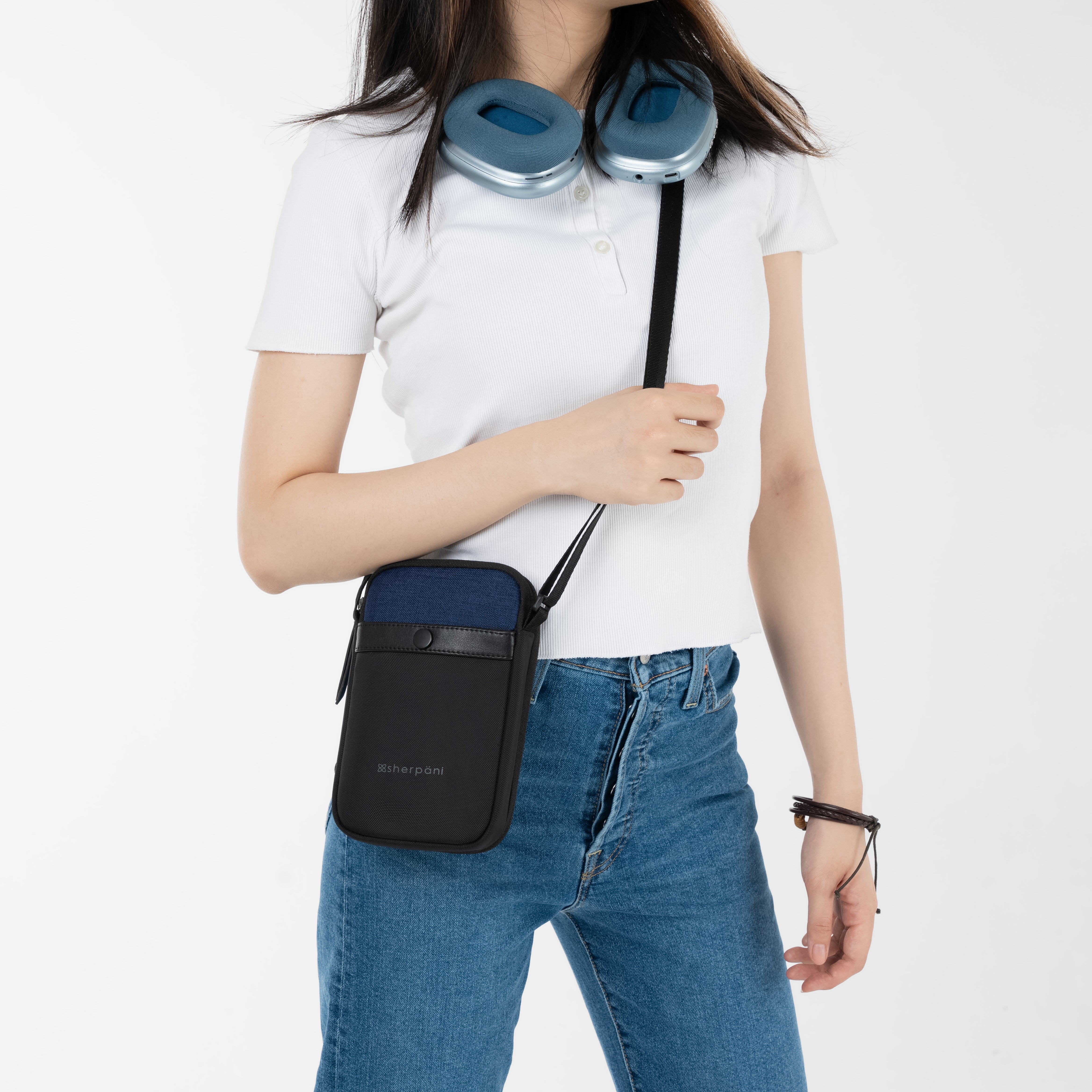 Sherpani Simplicity AT Travel Crossbody Wallet indigo