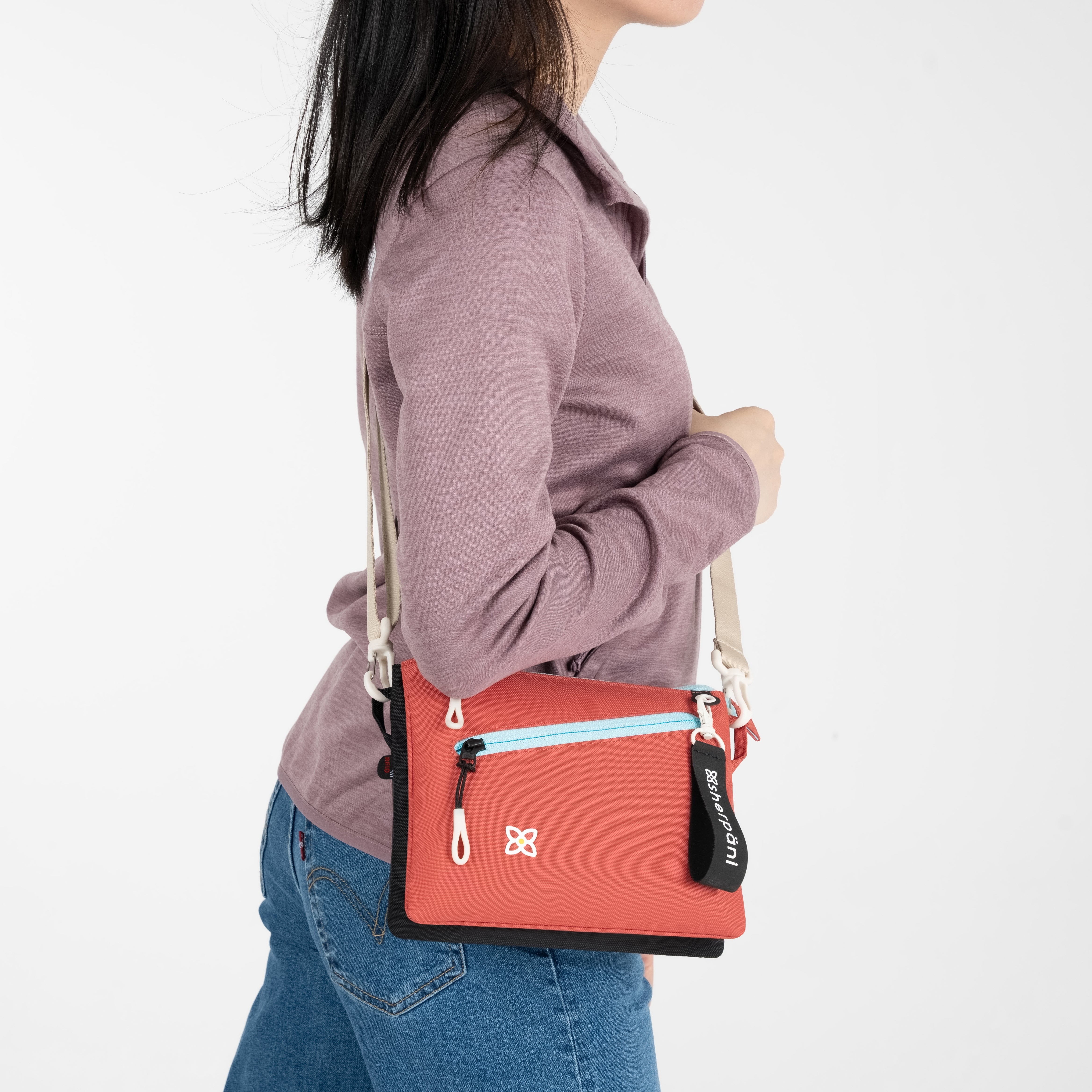 Sherpani Zoom Crossbody reef