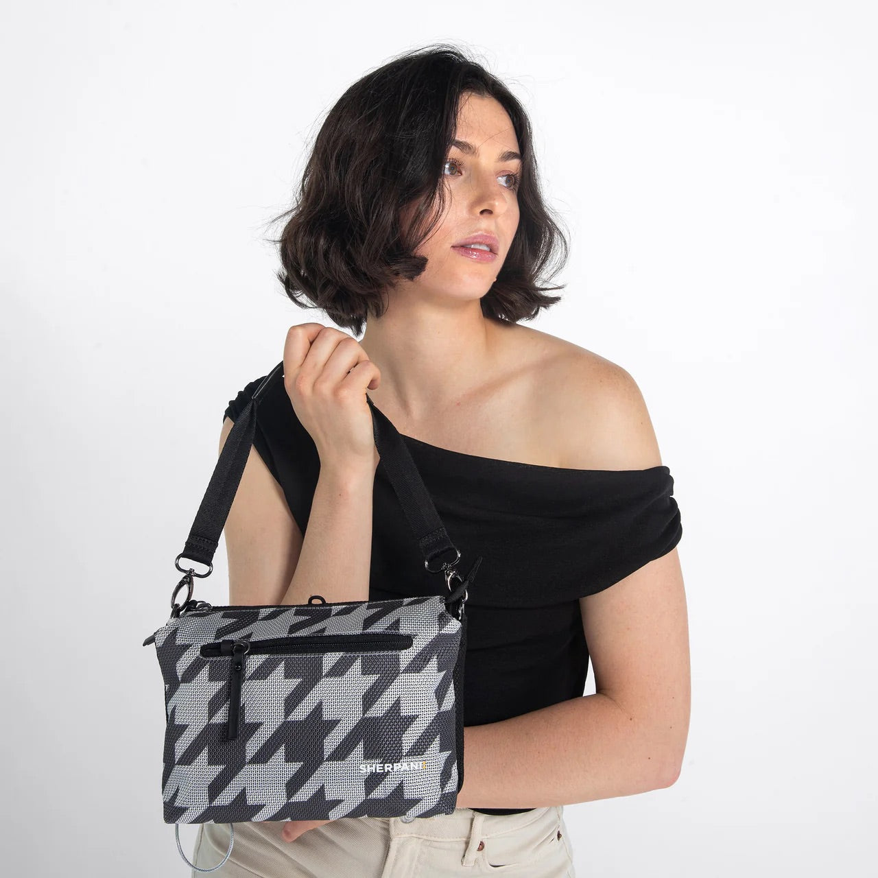 Sherpani Mei AT Travel Crossbody houndstooth
