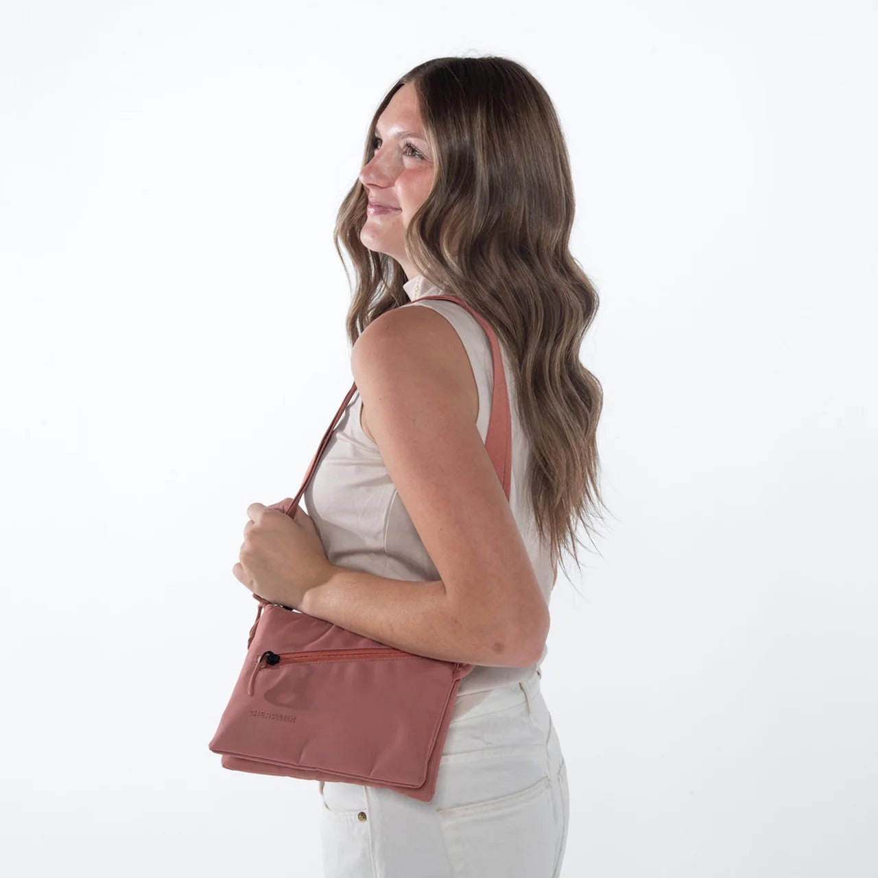 Sherpani Zoom Crossbody desert