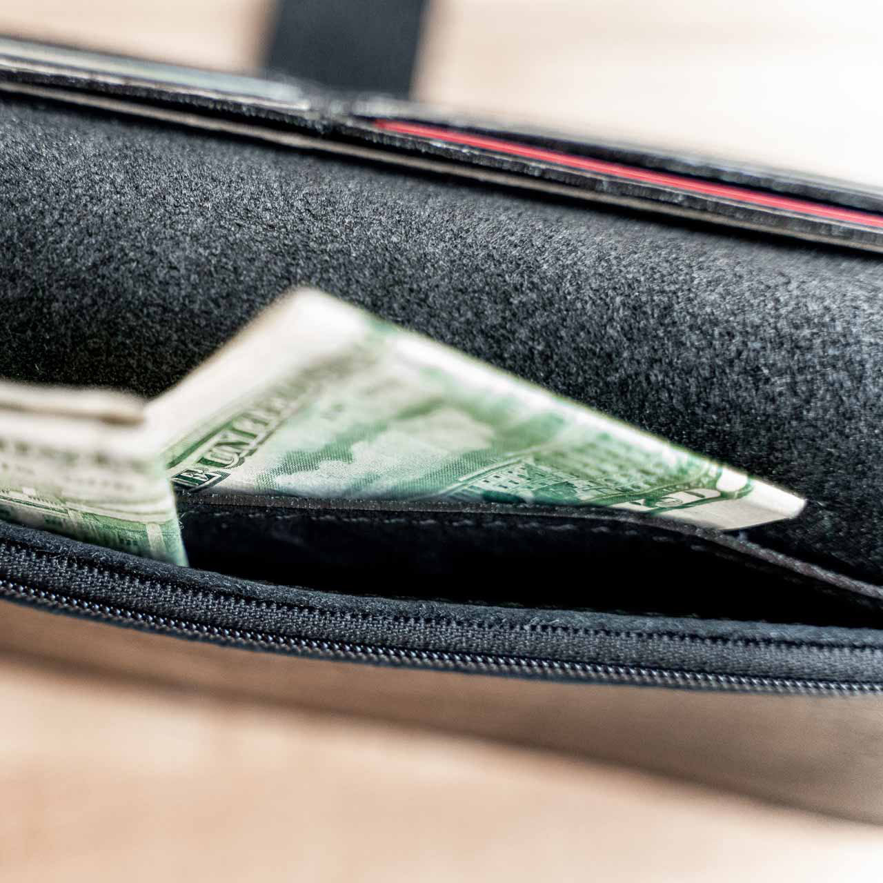 Buffalo Billfold Company Women's Dakota Slim Wallet black leather