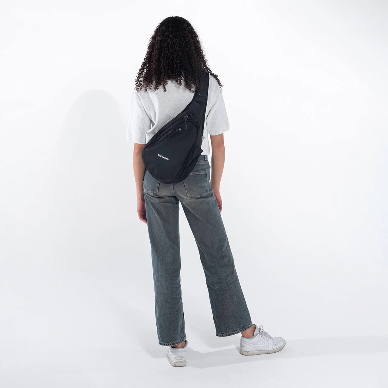 Sherpani Esprit AT Travel Sling Backpack carbon