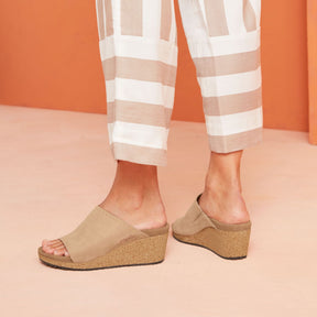 Papillio Namica Rivets sandcastle nubuck by Birkenstock