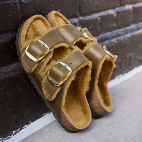 Birkenstock Limited Edition Arizona Big Buckle green olive oiled leather/green olive shearling