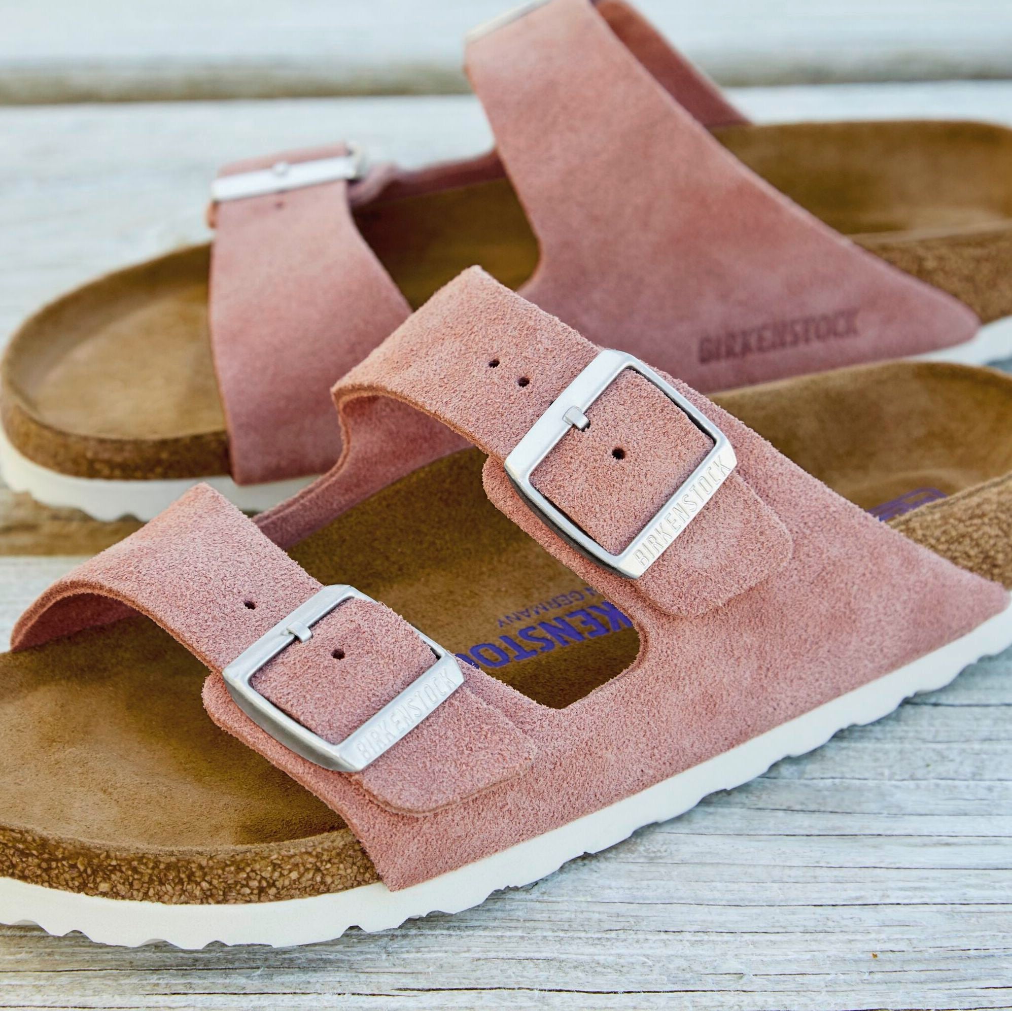 Birkenstock arizona soft hotsell footbed pink