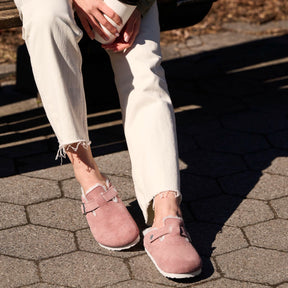 Birkenstock Limited Edition Boston pink clay suede/natural shearling