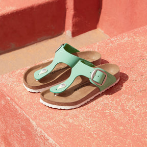 Birkenstock Limited Edition Gizeh Big Buckle bold jade nubuck