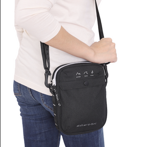 Sherpani Suki Crossbody black